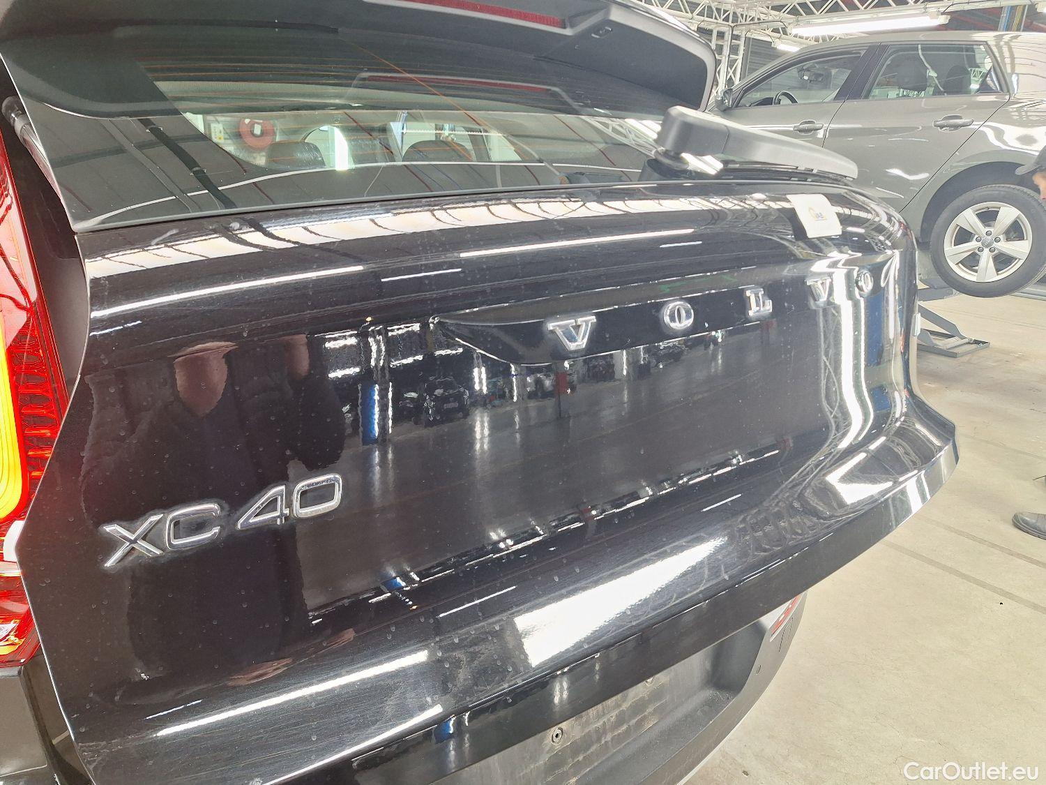  Volvo  XC 40 Volvo, XC40 '17, Volvo XC40 T5 Recharge Geartronic Inscription 5d #41