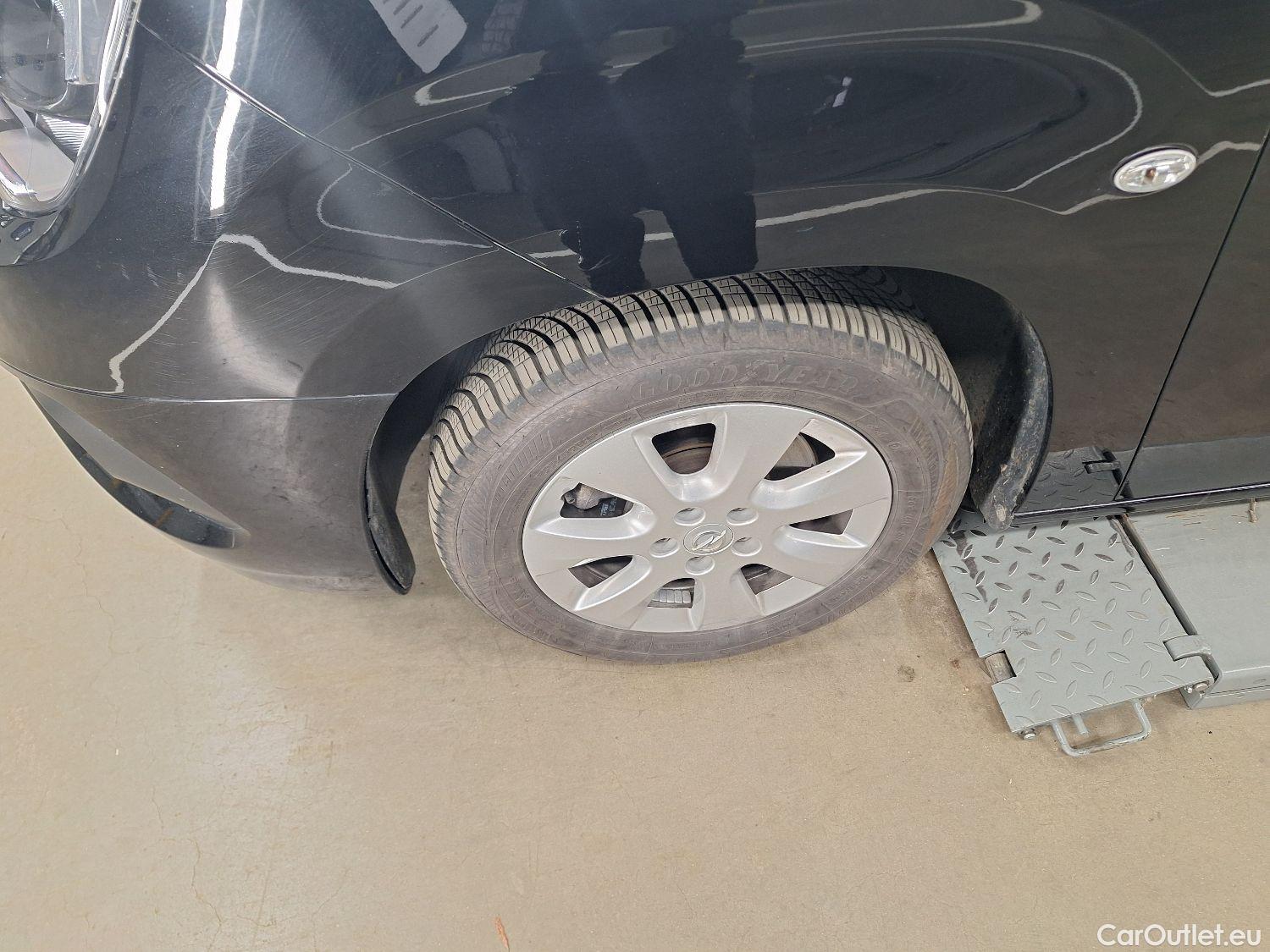  Opel  Combo Opel,  Life '18, Opel  Life 1.5 Turbo D BlueI 96kW S/S Eleganc #64