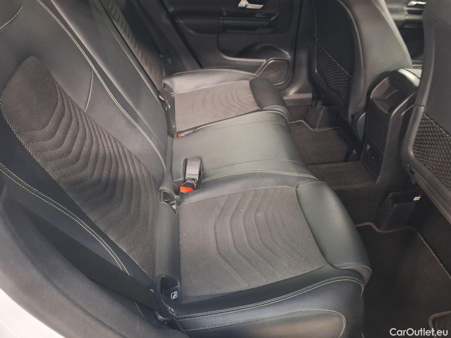  Mercedes  GLA Mercedes,  '20 PHEV, Mercedes-Benz   250e Business Solution 5d #35