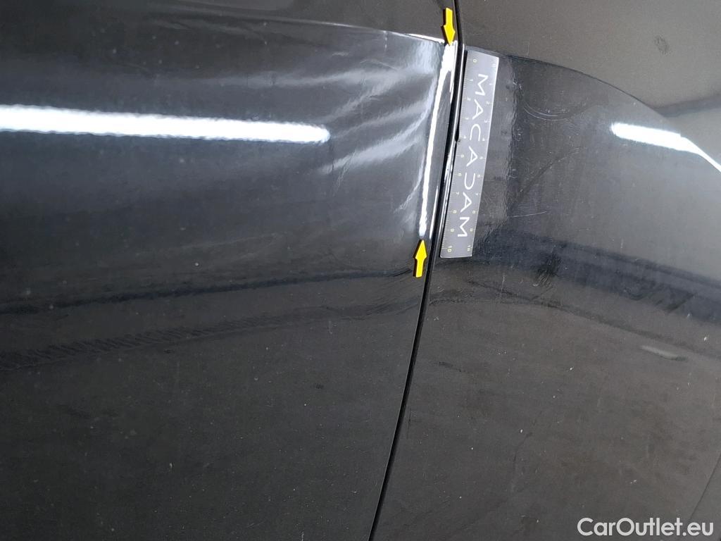  Peugeot  208 PEUGEOT  / 2019 / 5P / Berline BLUEHDI 100 S&S Active Business #2