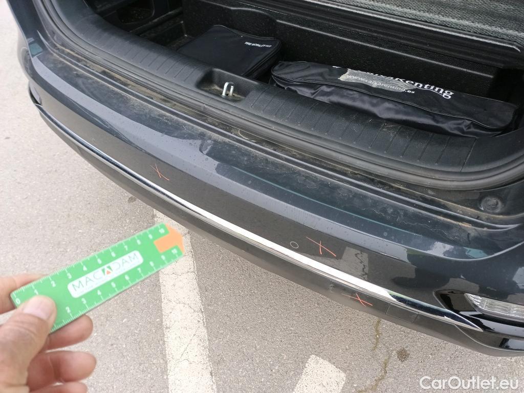  KIA  Sportage KIA  1.6MHEV Drive 100kW(136CV) 4x2(Crist Tintados) #32