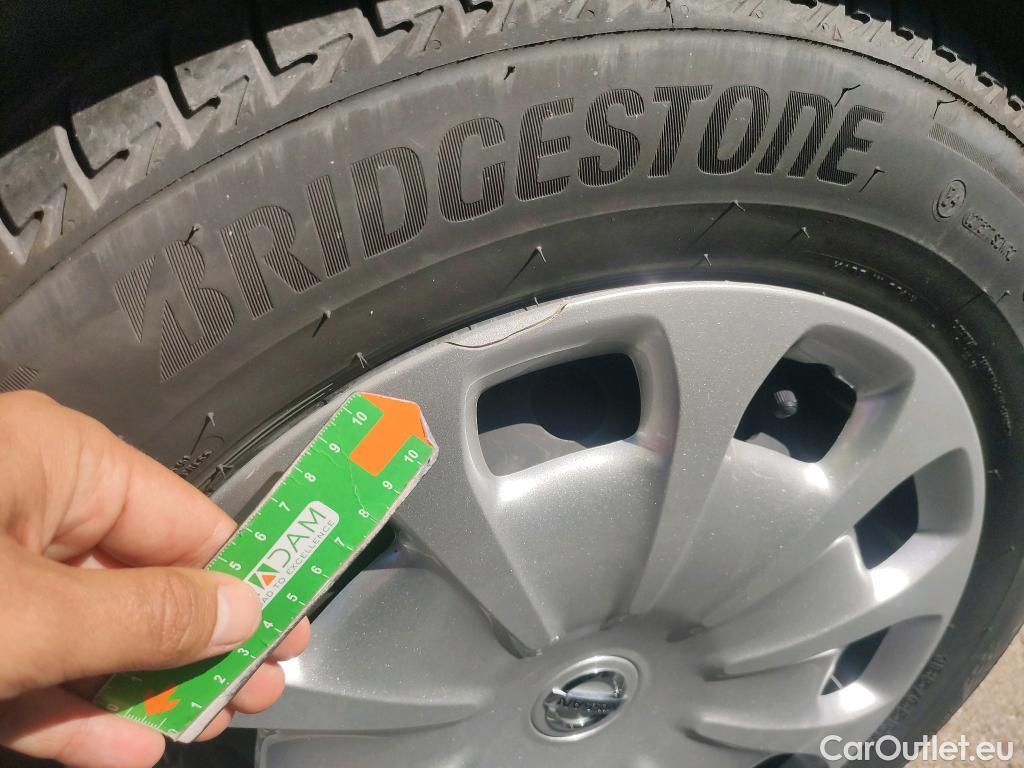  Nissan  Micra NISSAN  / 2017 / 5P / berlina con portón IG-T 68 kW (92 CV) E6D-F Acenta #25