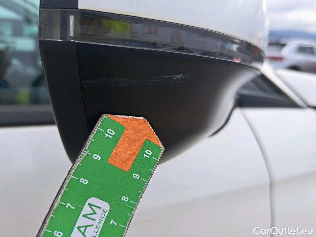  Peugeot  3008 PEUGEOT  / 2020 / 5P / todoterreno 1.5 BlueHDi 96kW (130CV) S&S Active Pack #30