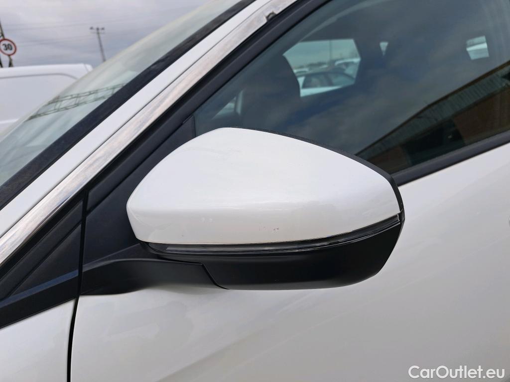  Peugeot  3008 PEUGEOT  / 2020 / 5P / todoterreno 1.5 BlueHDi 96kW (130CV) S&S Active Pack #33