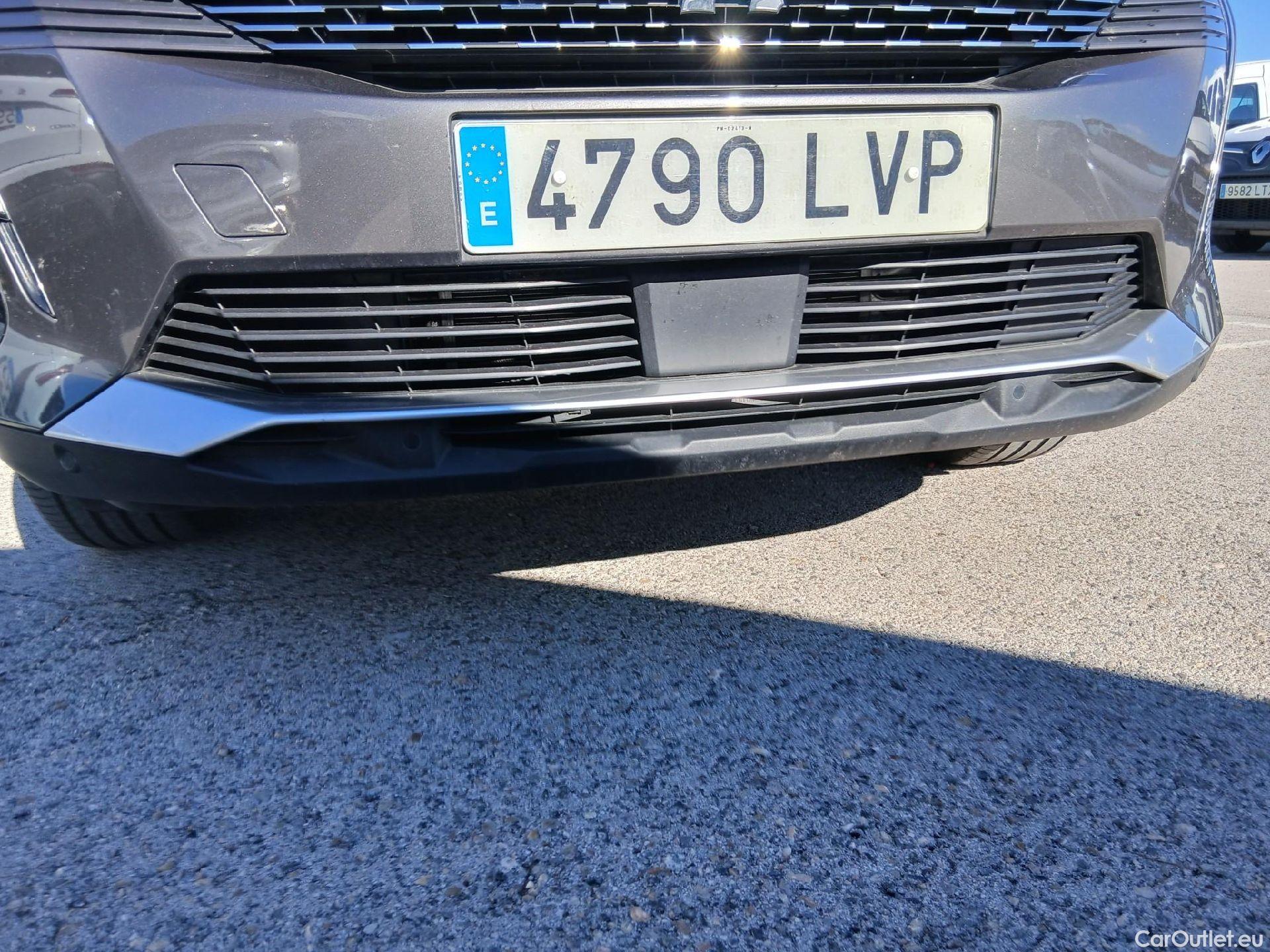  Peugeot  3008 PEUGEOT  Hybrid / 2020 / 5P / todoterreno 225 e-EAT8 Allure (AC2) #9