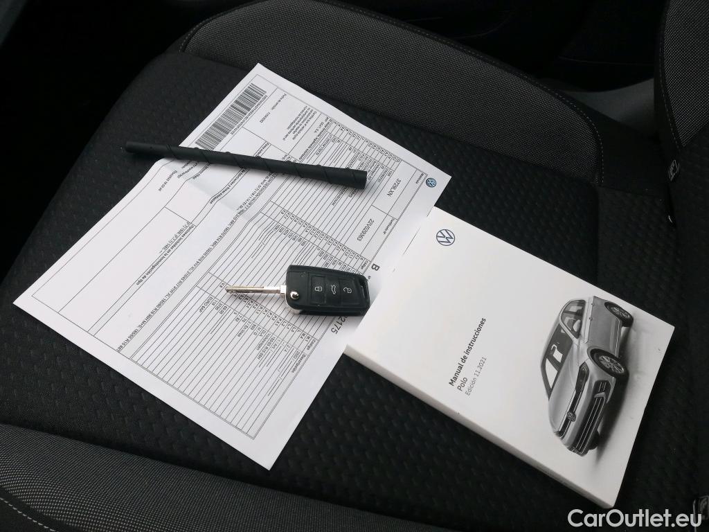  Volkswagen  Polo VOLKSWAGEN  / 2021 / 5P / berlina con portón Life 1.0 TSI 70kW (95CV) #1