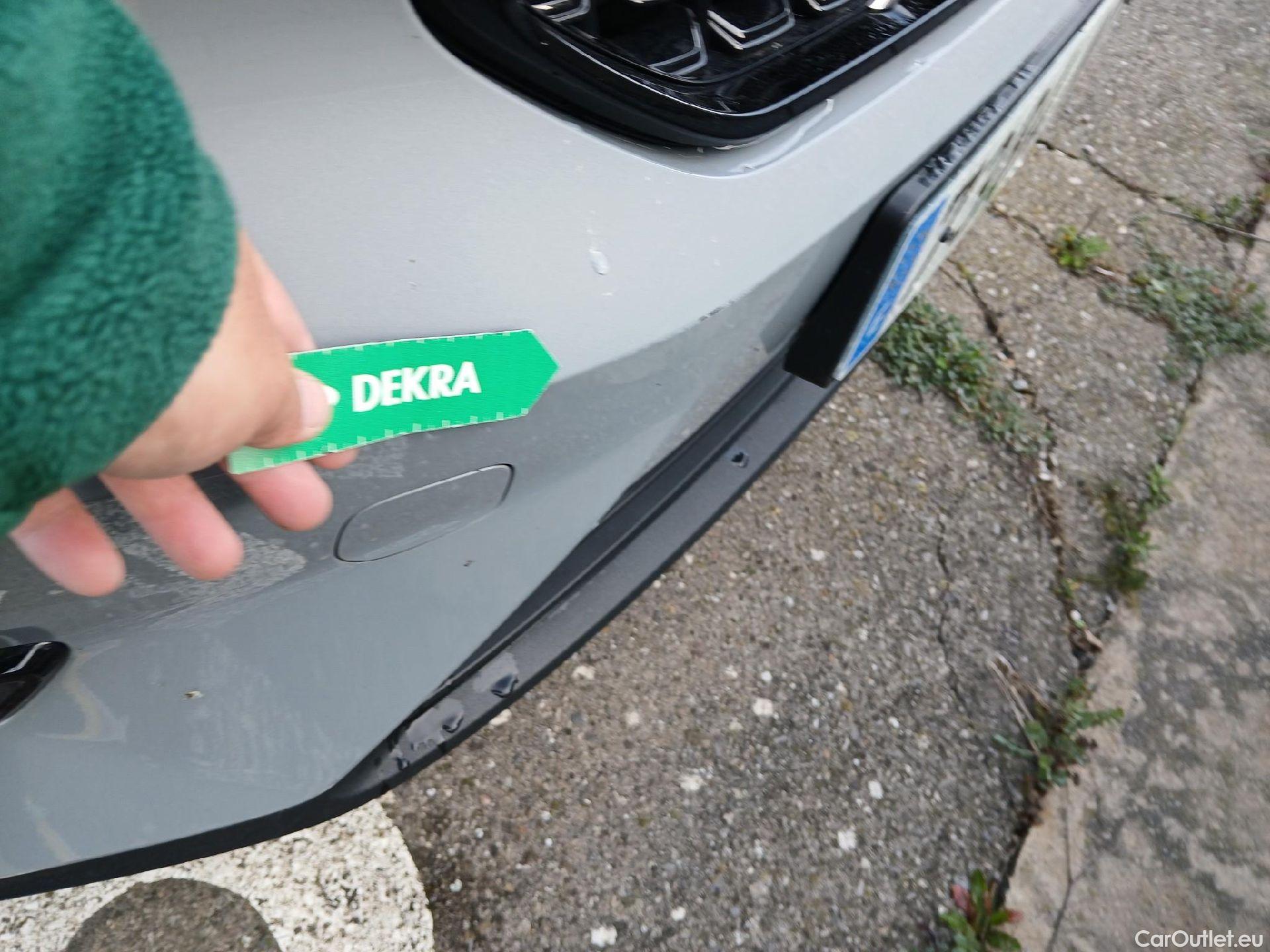  Volvo  XC 40 VOLVO XC40 / 2021 / 5P / todoterreno 2.0 B3 G Plus Dark Auto (AC) #10