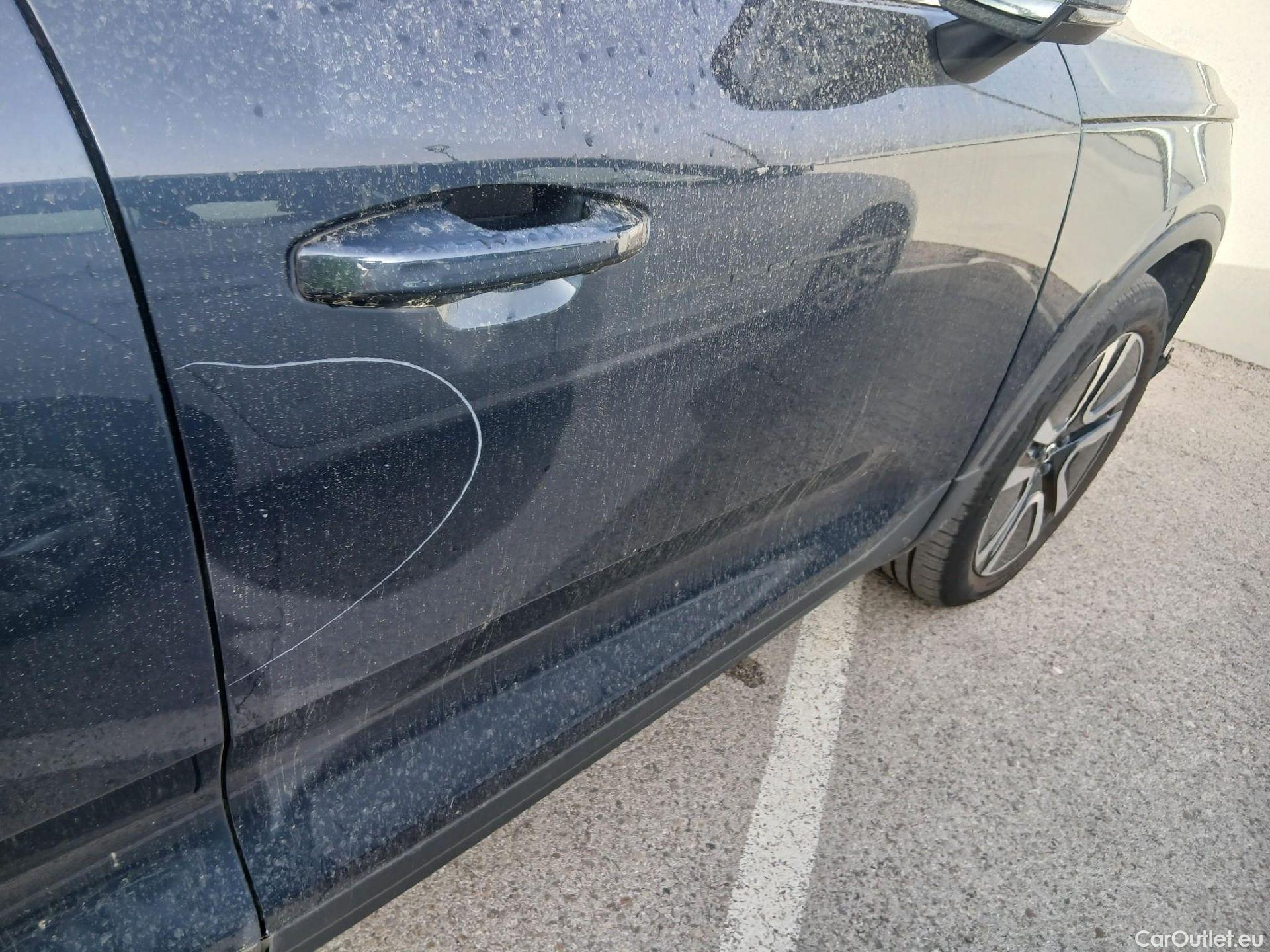  Volvo  XC 40 VOLVO XC40 / 2017 / 5P / todoterreno 1.5 T4 Twin Recharge Inscription Auto #24