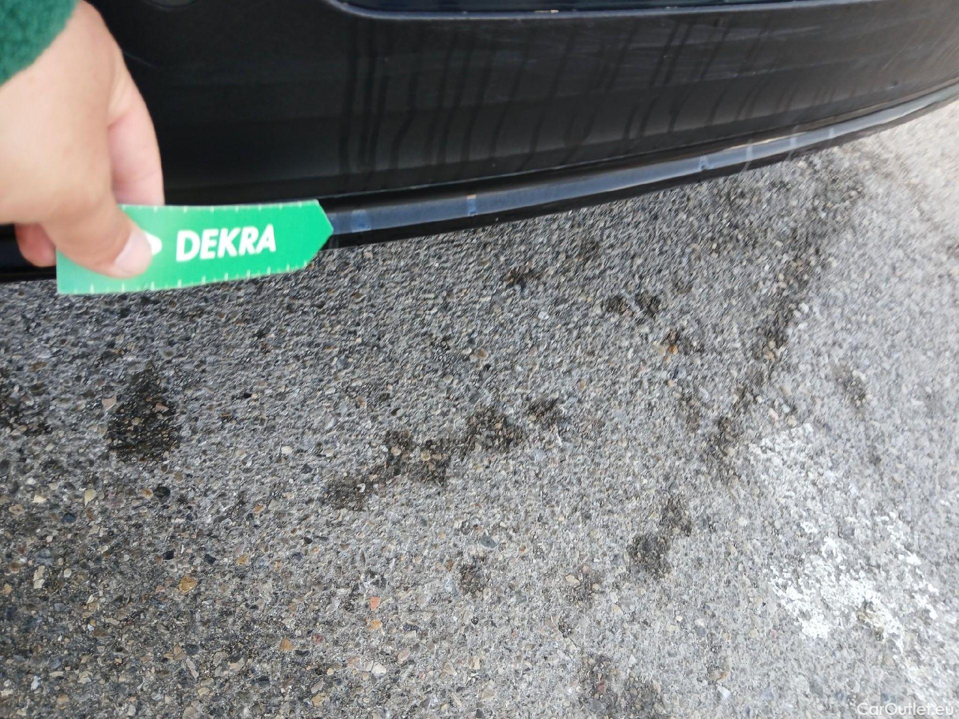  Volvo  XC 40 VOLVO XC40 / 2021 / 5P / todoterreno 2.0 B3 G Plus Dark Auto (AC) #20