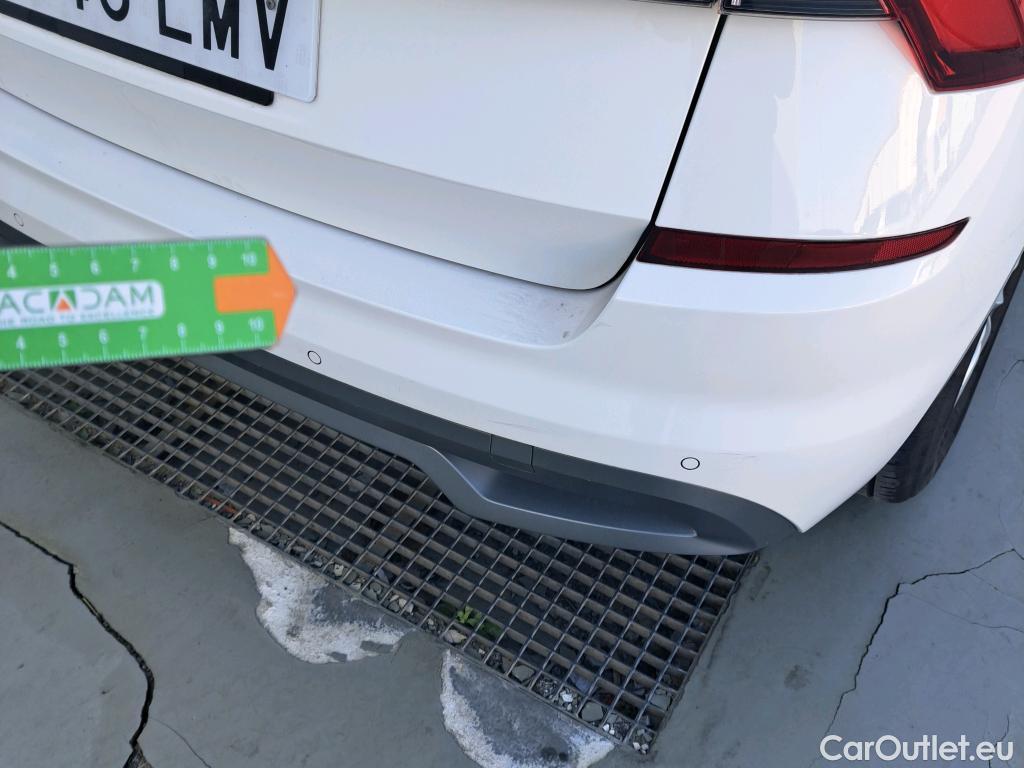  Skoda  KAMIQ SKODA  1.0 TSI 81kW (110CV) DSG Ambition #32