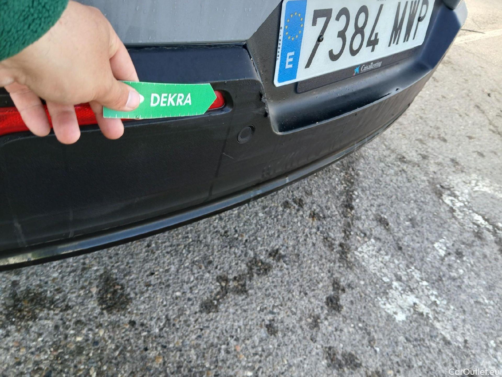  Volvo  XC 40 VOLVO XC40 / 2021 / 5P / todoterreno 2.0 B3 G Plus Dark Auto (AC) #18