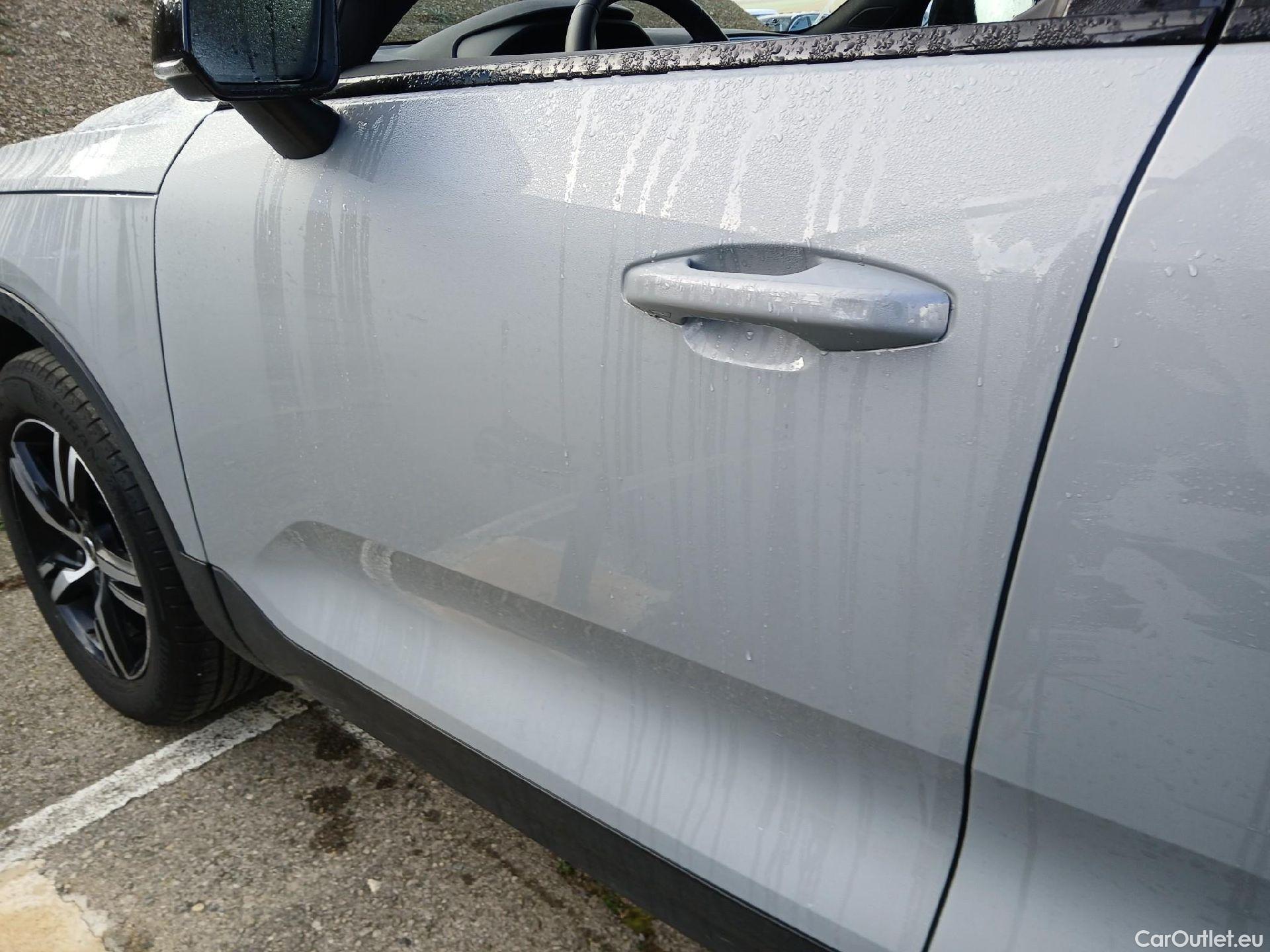  Volvo  XC 40 VOLVO XC40 / 2021 / 5P / todoterreno 2.0 B3 G Plus Dark Auto (AC) #15