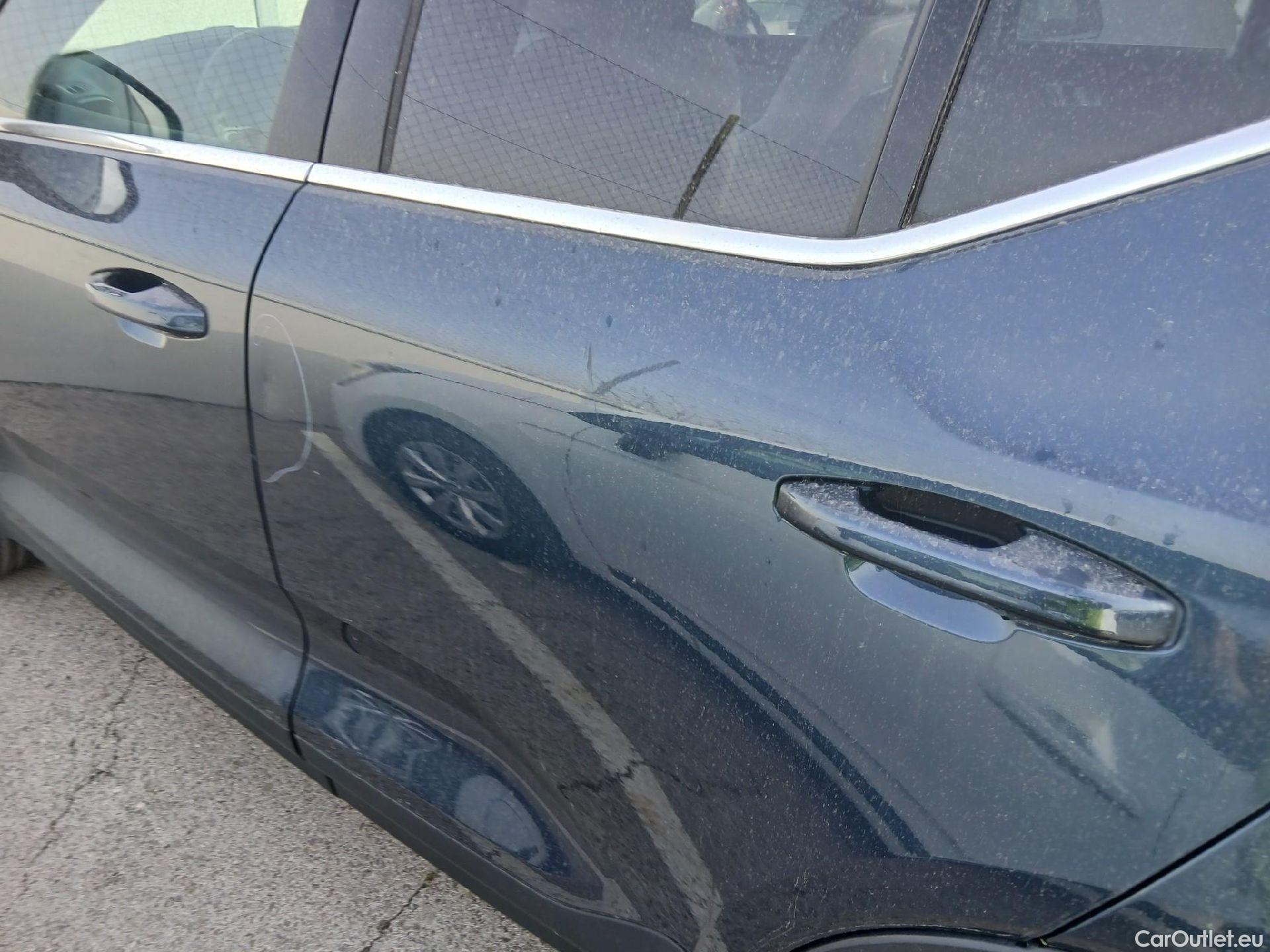  Volvo  XC 40 VOLVO XC40 / 2017 / 5P / todoterreno 1.5 T4 Twin Recharge Inscription Auto #18