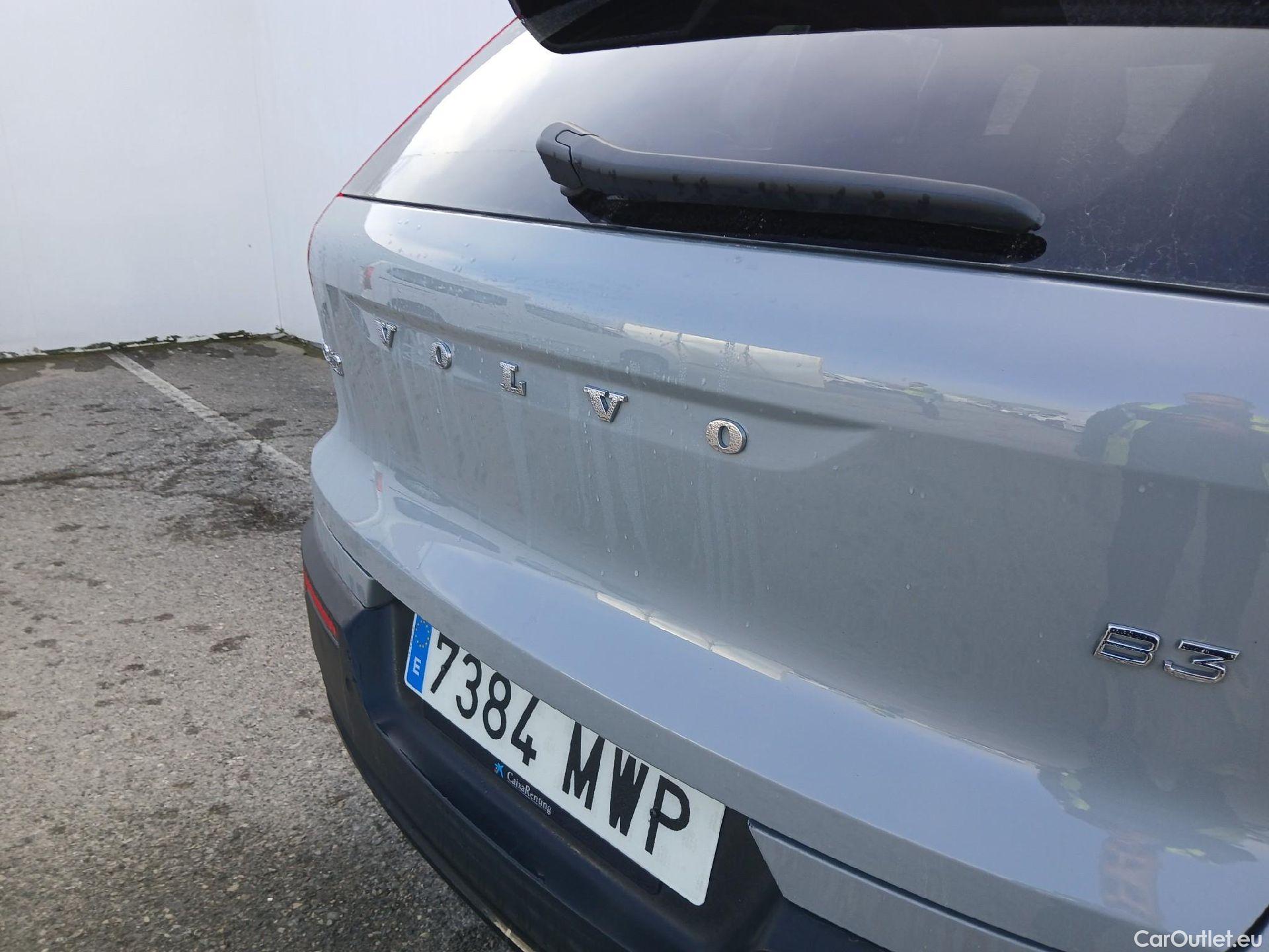  Volvo  XC 40 VOLVO XC40 / 2021 / 5P / todoterreno 2.0 B3 G Plus Dark Auto (AC) #22