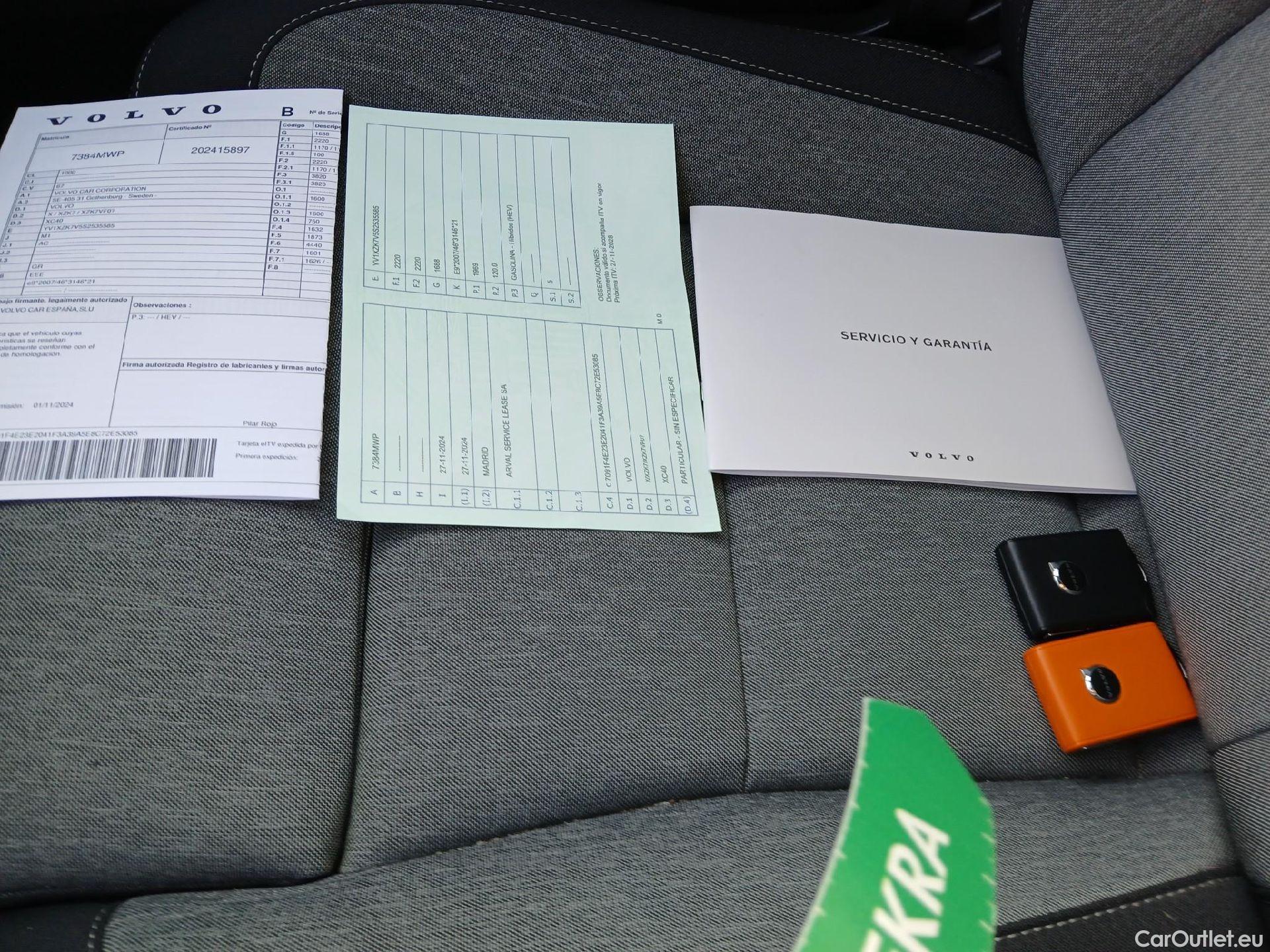  Volvo  XC 40 VOLVO XC40 / 2021 / 5P / todoterreno 2.0 B3 G Plus Dark Auto (AC) #6