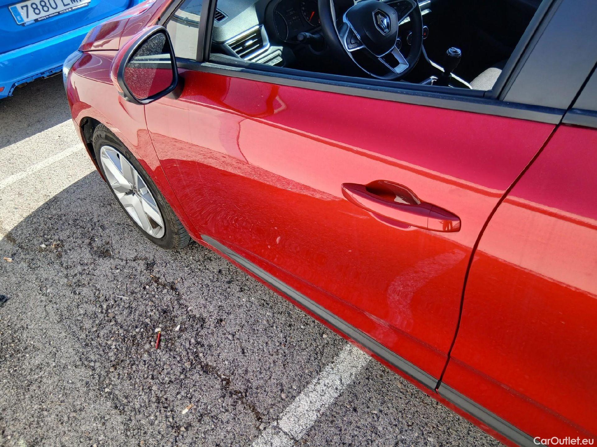  Renault  Clio RENAULT  / 2019 / 5P / berlina con portón Intens TCe 74 kW (100CV) GLP #8