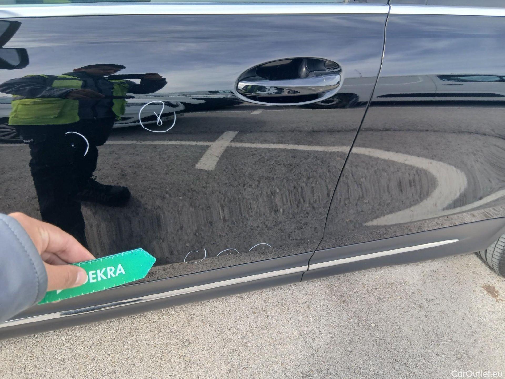  Mercedes  GLB MERCEDES-BENZ  / 2019 / 5P / todoterreno 2.0  200 D DCT 110KW (150CV) #26