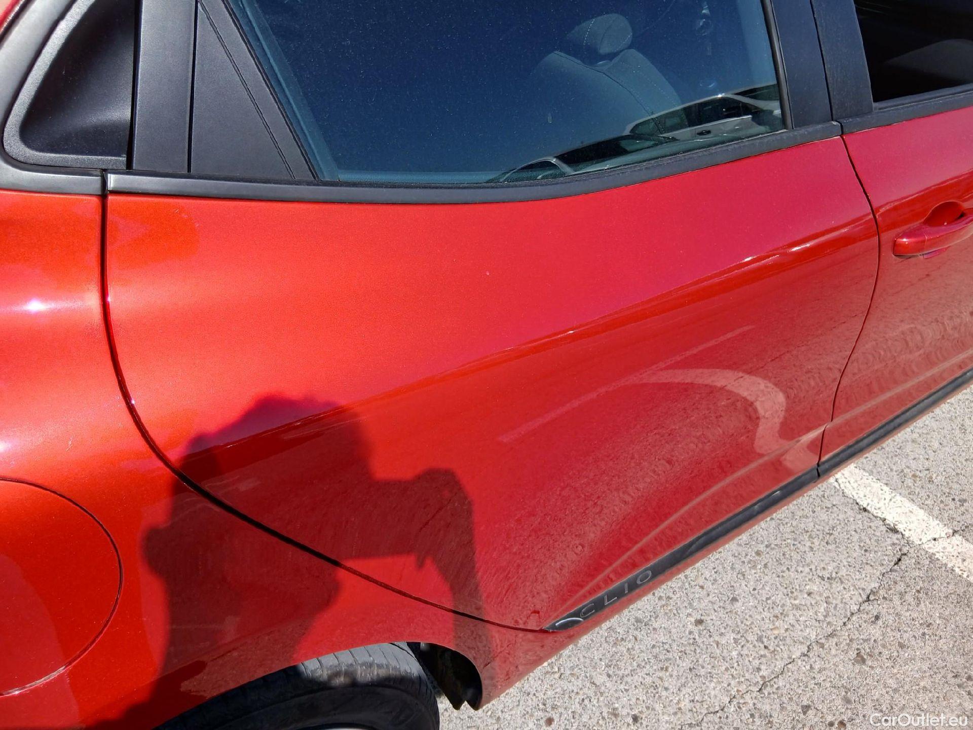  Renault  Clio RENAULT  / 2019 / 5P / berlina con portón Intens TCe 74 kW (100CV) GLP #23