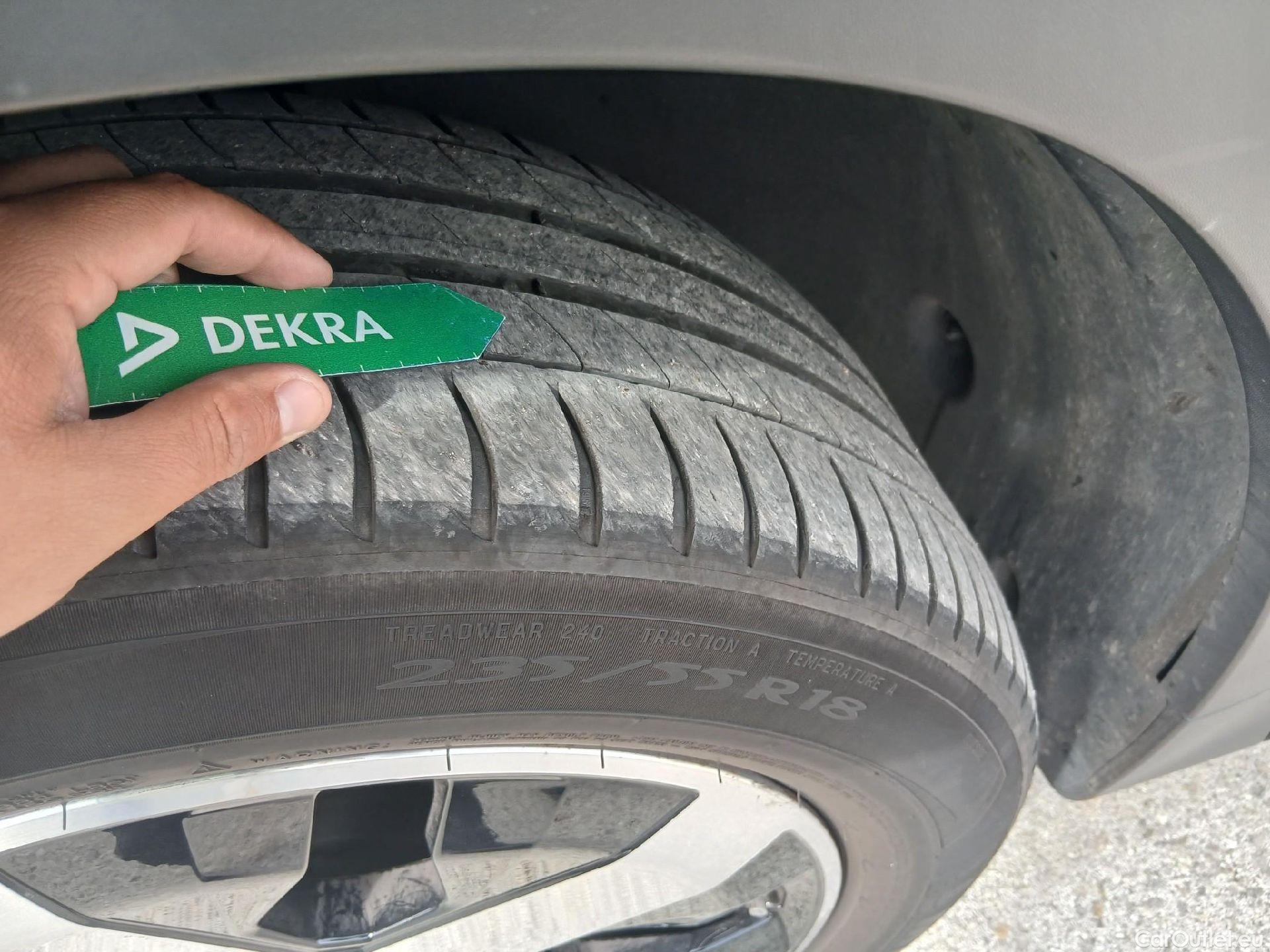  Mercedes  GLB MERCEDES-BENZ  / 2019 / 5P / todoterreno 2.0  200 D DCT 110KW (150CV) #1