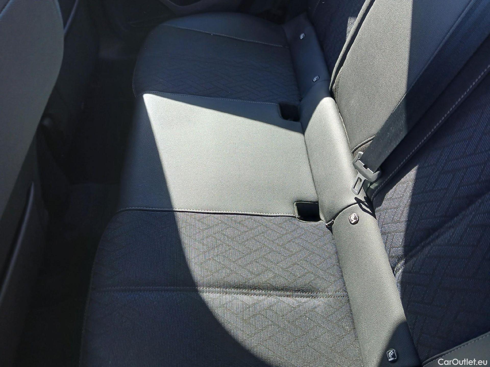  Opel  Corsa OPEL  1.2T XHL 74kW (100CV) Elegance #2