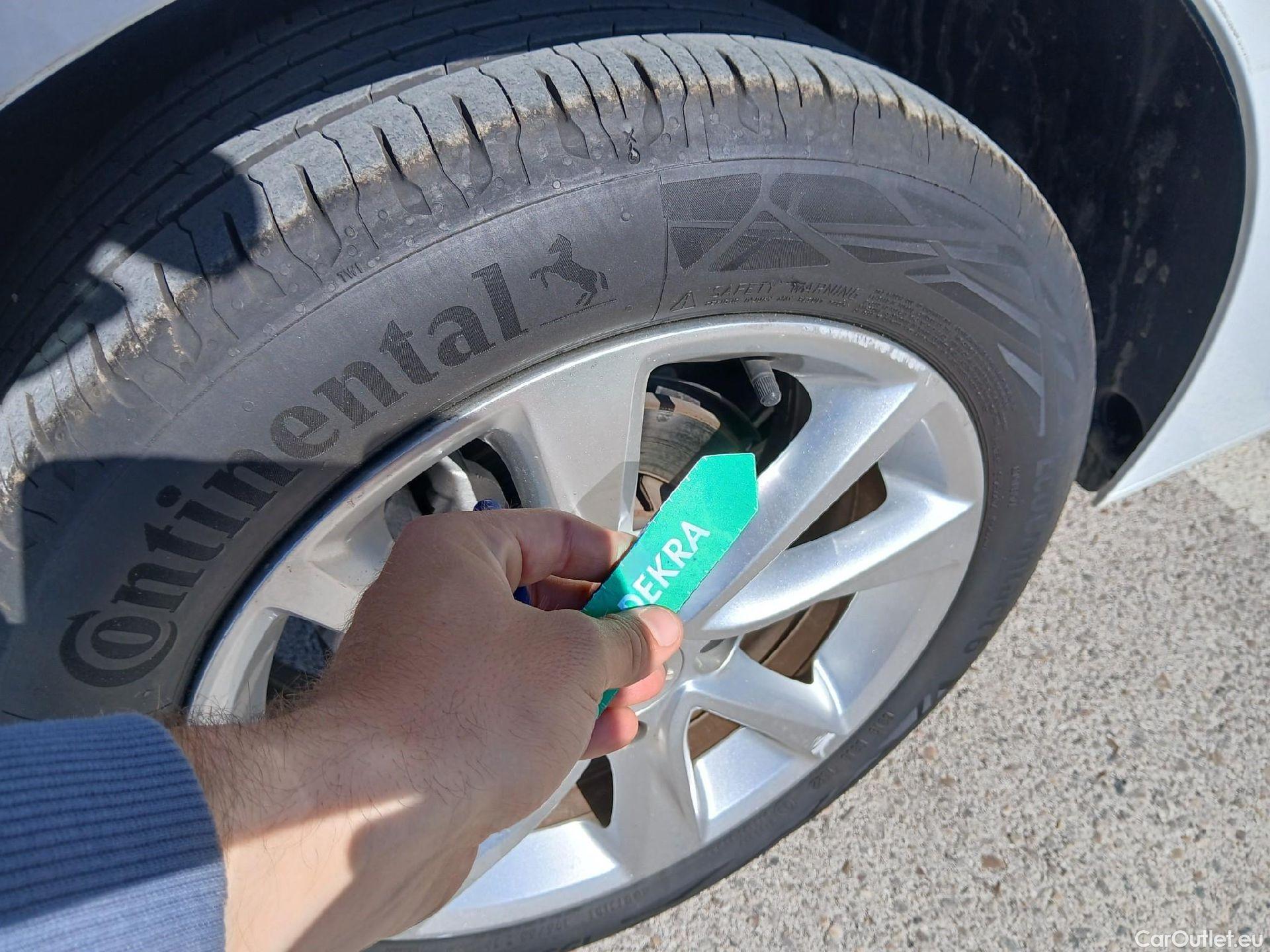  Opel  Corsa OPEL  1.2T XHL 74kW (100CV) Elegance #24