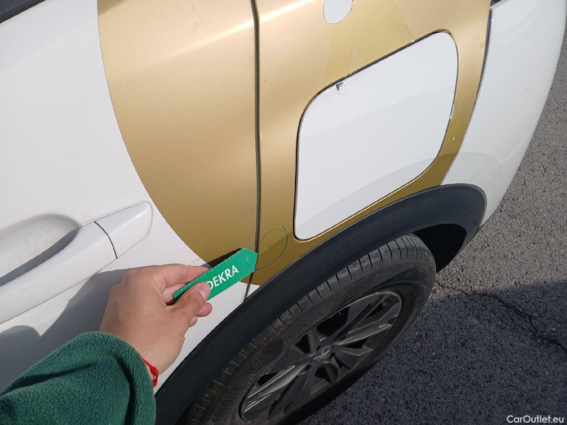  Peugeot  2008 PEUGEOT  / 2019 / 5P / todoterreno Active Pack BlueHDI 81kW (110CV) #9