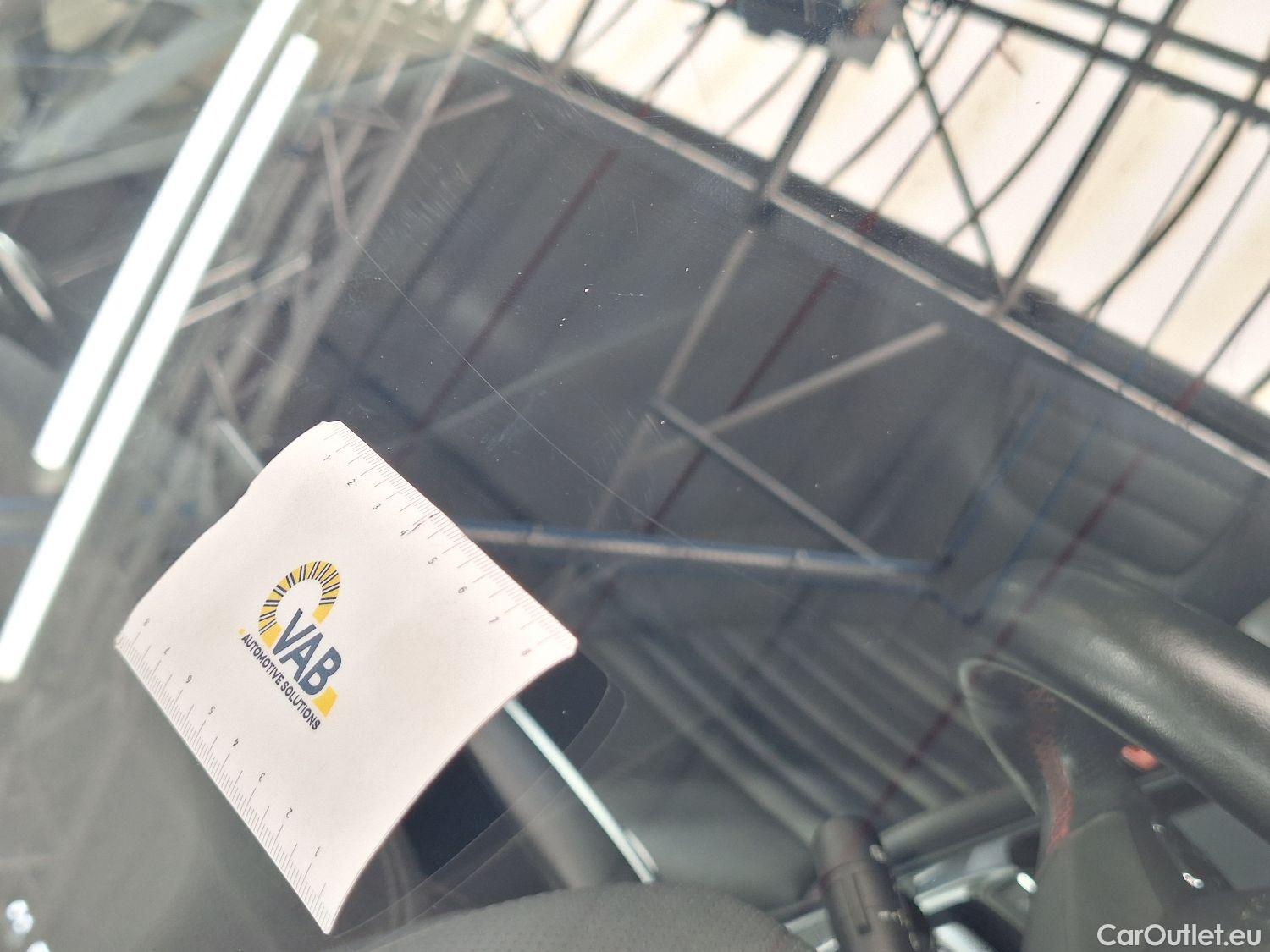  MG  EHS MG,  '20 PHEV, MG  1.5T Luxury 5d #32