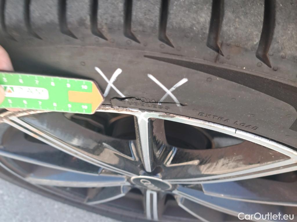  Audi  A1 Sportback AUDI A1 / 2018 / 5P / berlina con portón citycarver Black line 30 TFSI 81kW S tro #4