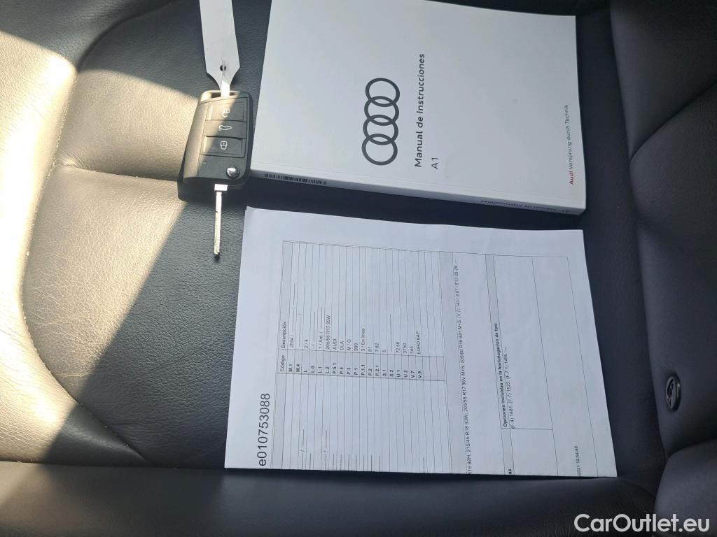  Audi  A1 Sportback AUDI A1 / 2018 / 5P / berlina con portón citycarver Black line 30 TFSI 81kW S tro #1