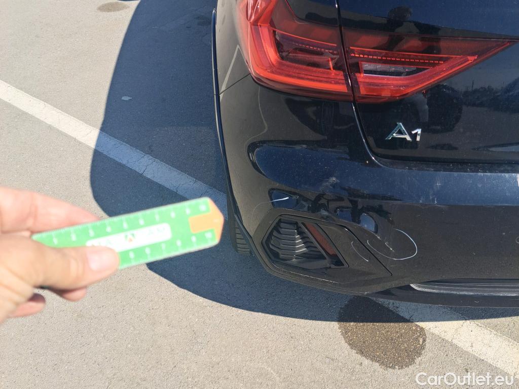  Audi  A1 Sportback AUDI A1 / 2018 / 5P / berlina con portón citycarver Black line 30 TFSI 81kW S tro #42