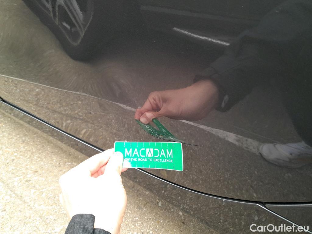  Bmw  Serie 1 BMW  / 2019 / 5P / berlina con portón 118i #8