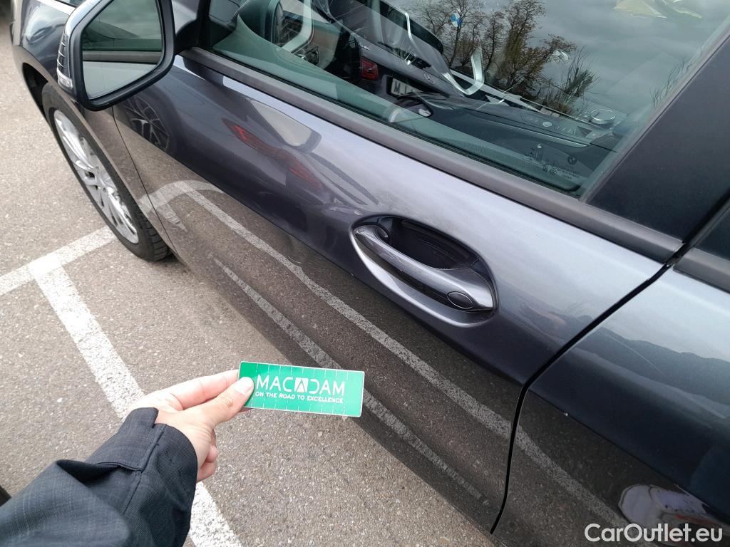  Bmw  Serie 1 BMW  / 2019 / 5P / berlina con portón 118i #3