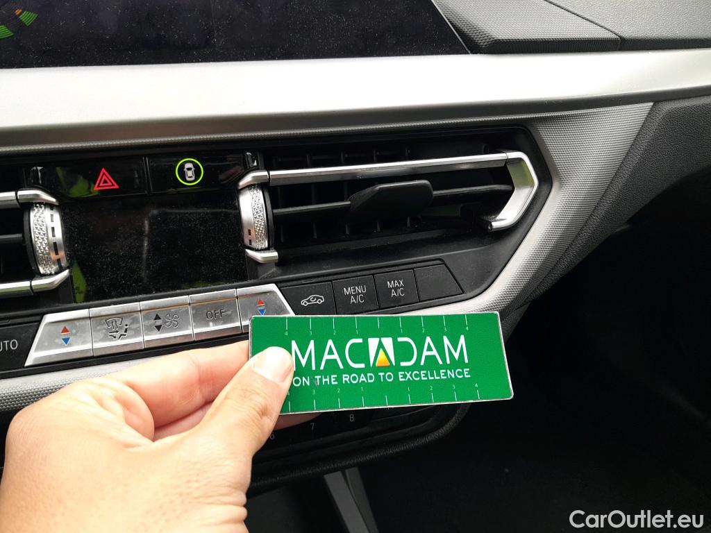  Bmw  Serie 1 BMW  / 2019 / 5P / berlina con portón 118i #37