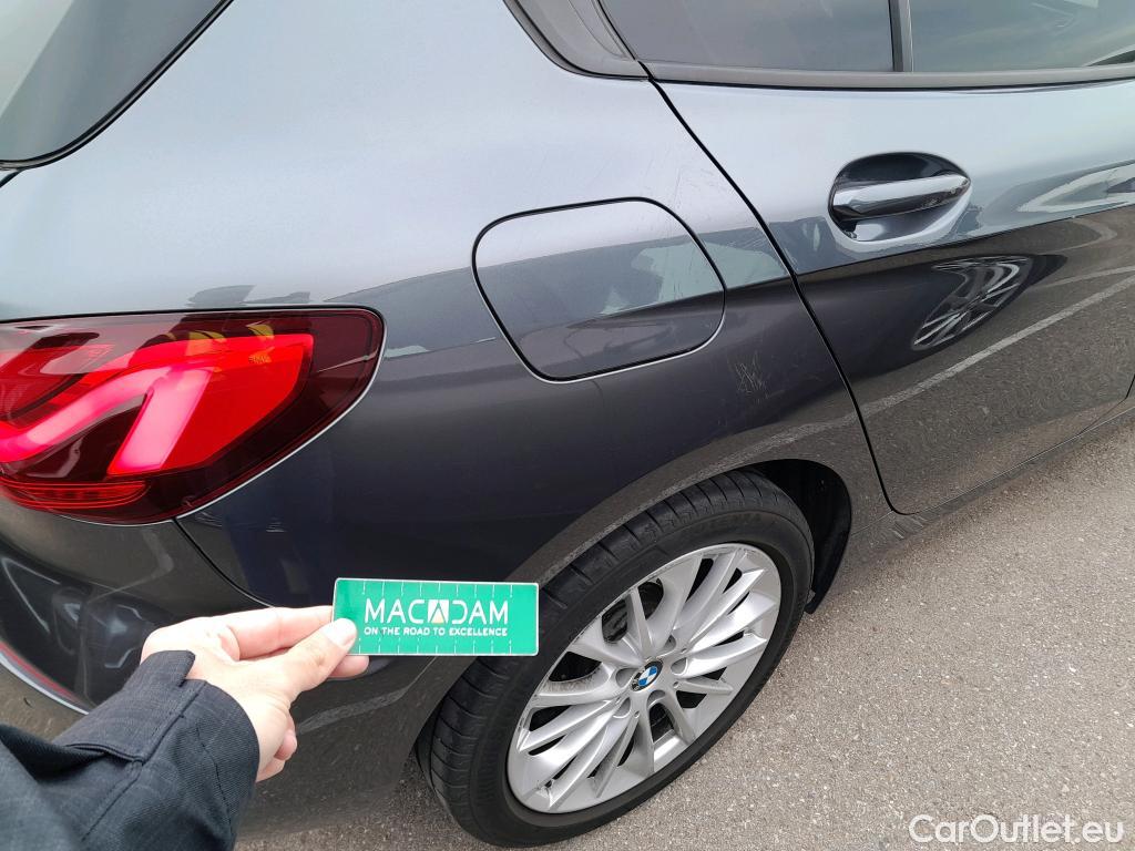  Bmw  Serie 1 BMW  / 2019 / 5P / berlina con portón 118i #13