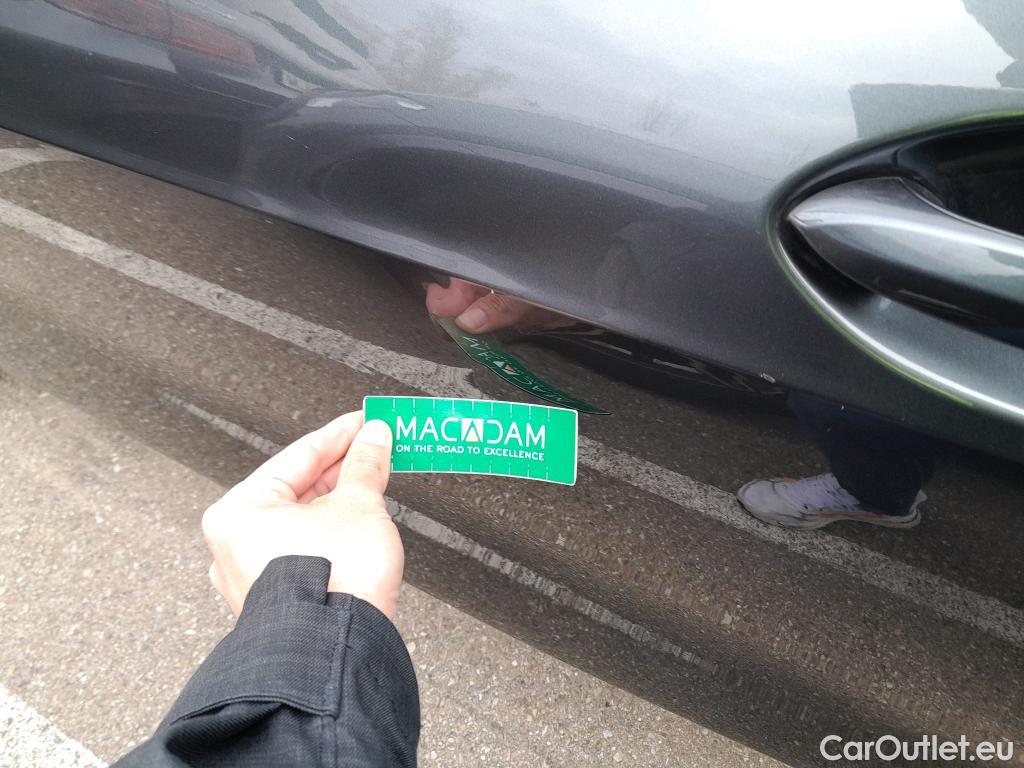  Bmw  Serie 1 BMW  / 2019 / 5P / berlina con portón 118i #4