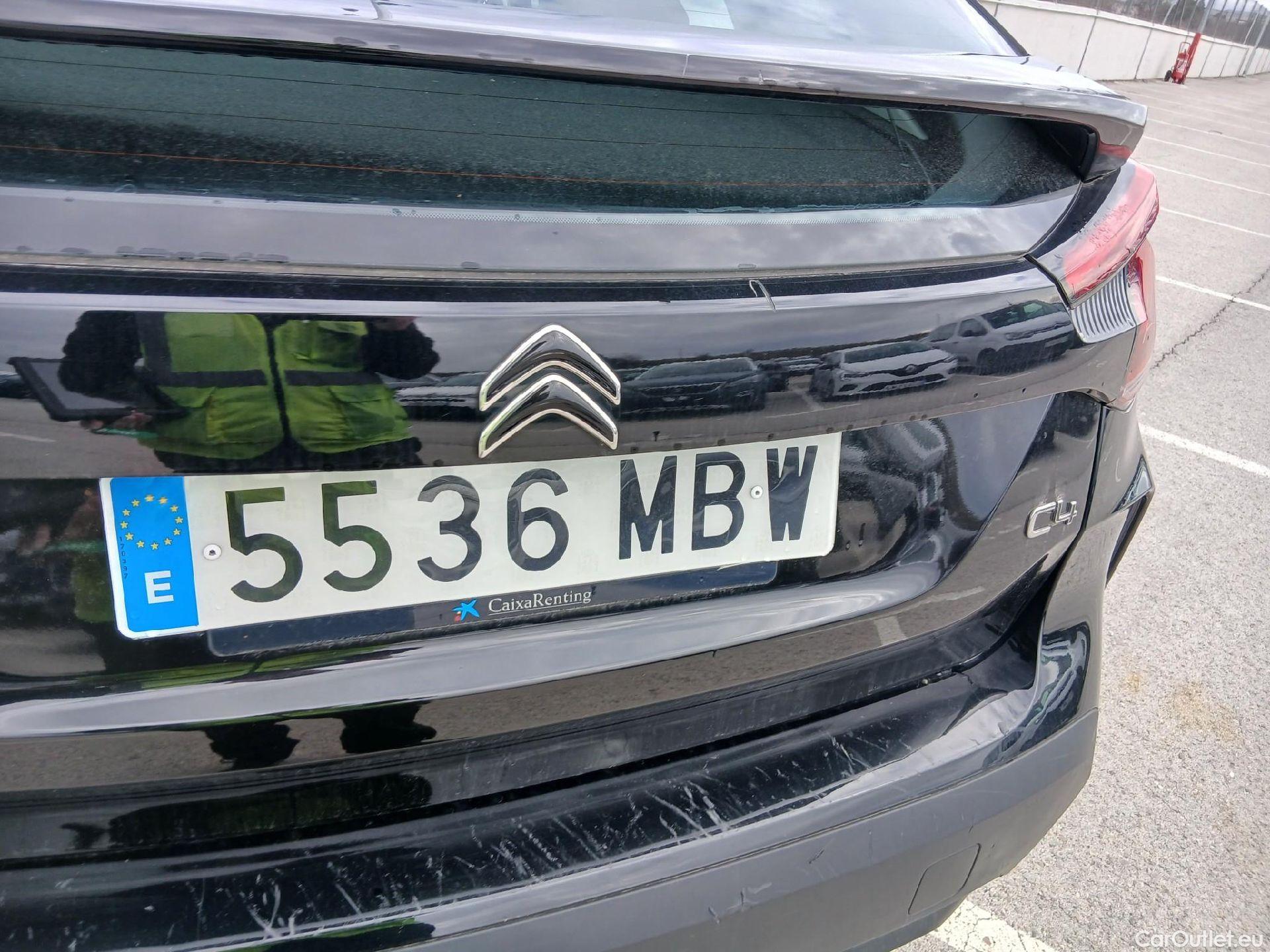  Citroen  C4 CITROEN  / 2020 / 5P / berlina con portón BlueHdi 110 S&S Live Pack #20