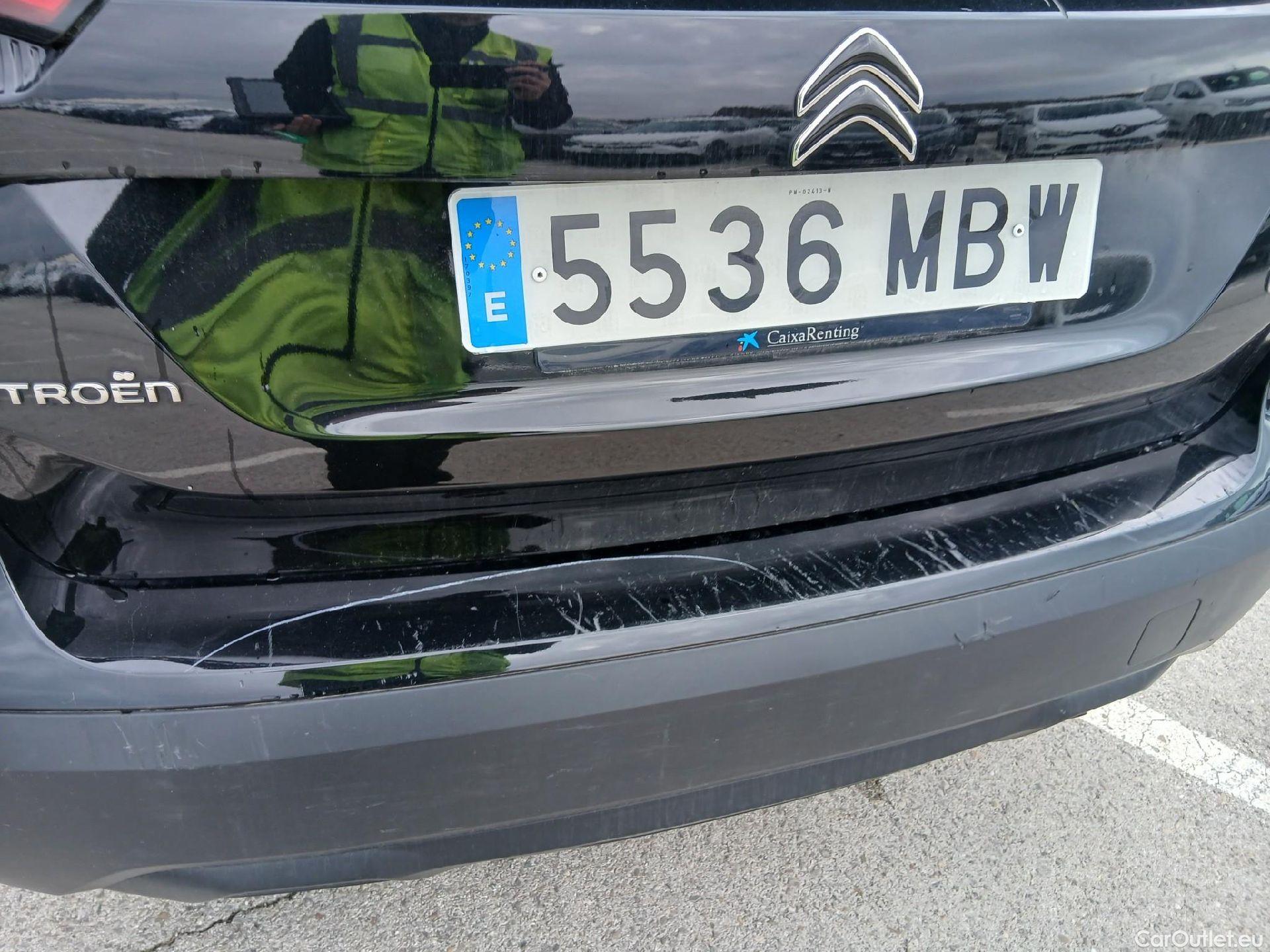  Citroen  C4 CITROEN  / 2020 / 5P / berlina con portón BlueHdi 110 S&S Live Pack #22