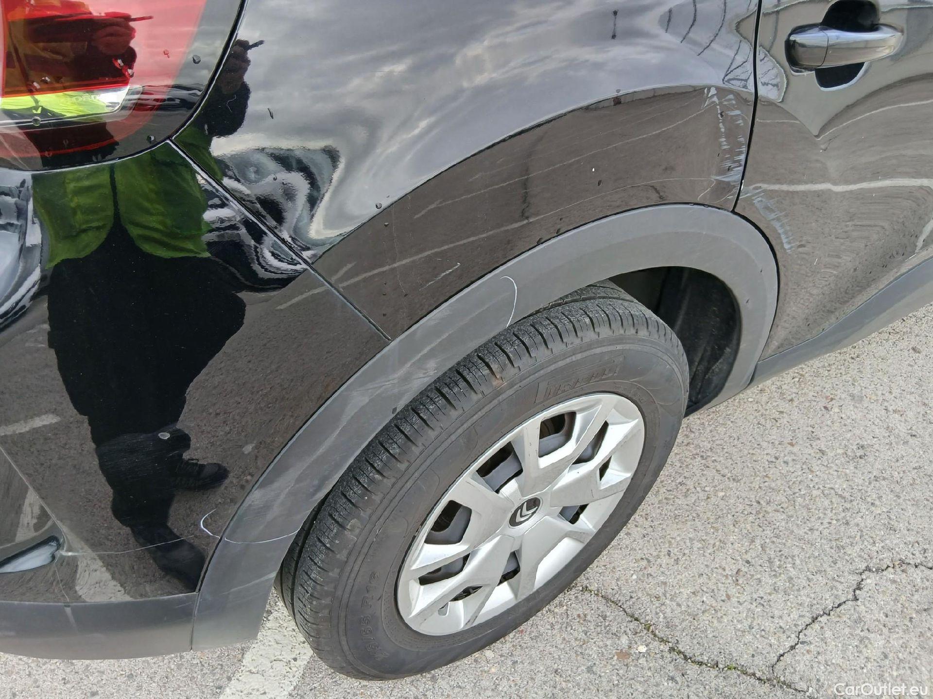  Citroen  C4 CITROEN  / 2020 / 5P / berlina con portón BlueHdi 110 S&S Live Pack #27