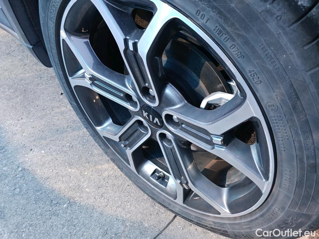  KIA  XCeed KIA  / 2019 / 5P / todoterreno 1.6 GDi PHEV 104kW (141CV) eTech #3