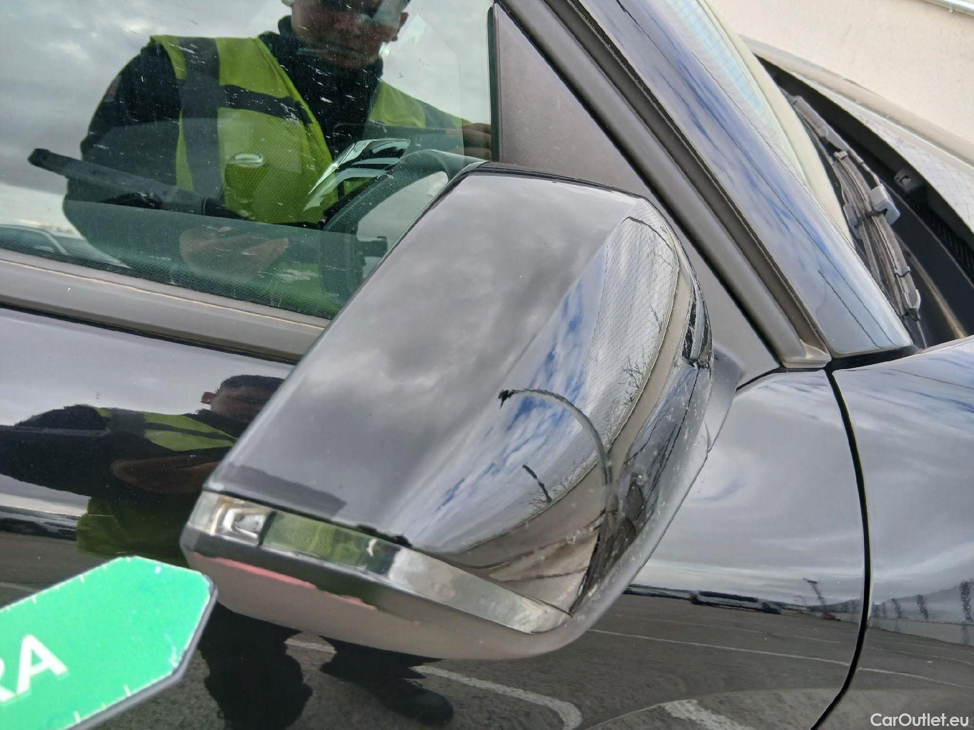  Citroen  C4 CITROEN  / 2020 / 5P / berlina con portón BlueHdi 110 S&S Live Pack #34