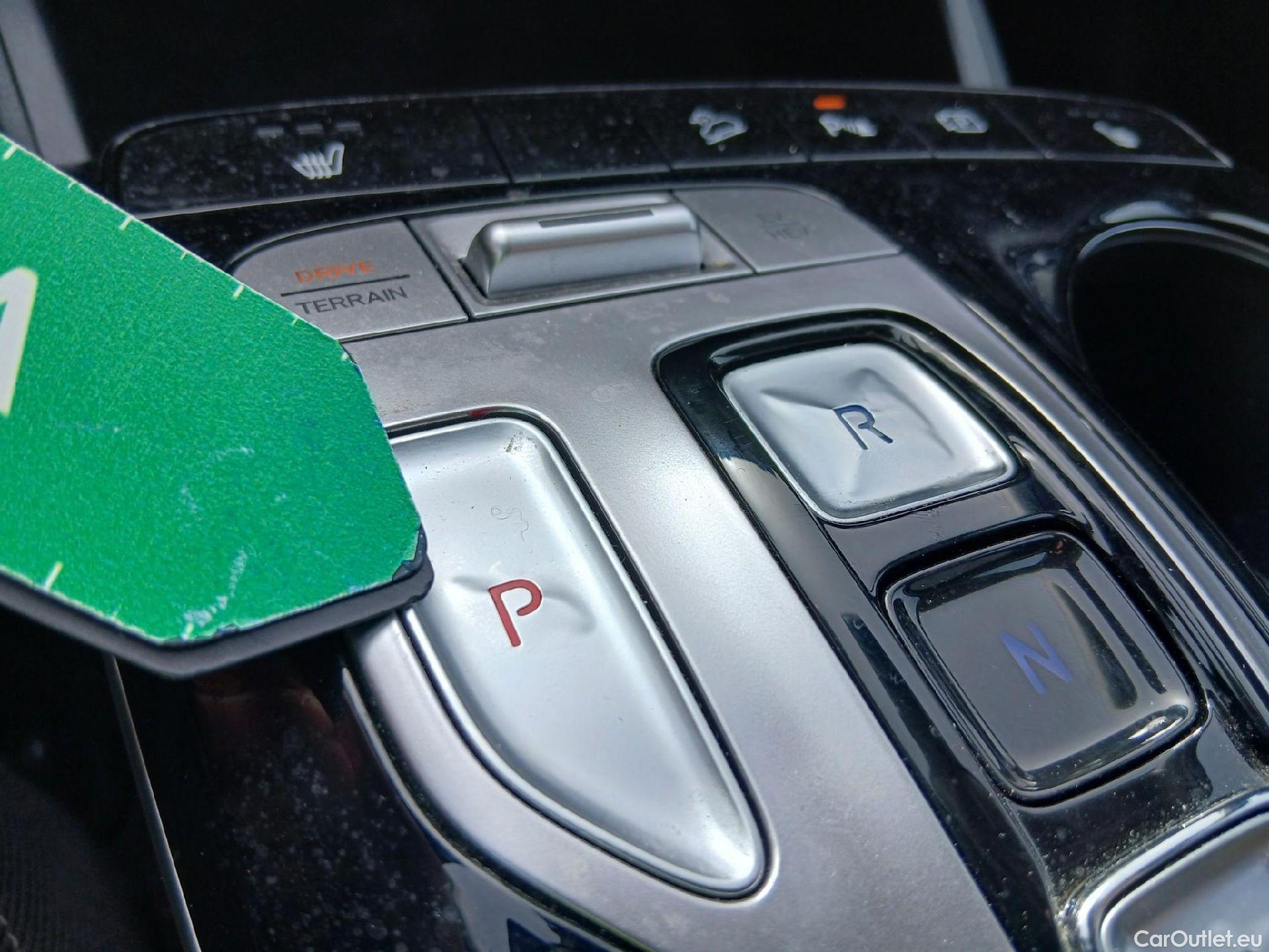  Hyundai  Tucson HYUNDAI  / 2020 / 5P / todoterreno 1.6 TGDI PHEV 195kW Tecno Sky Auto 4x4 #2