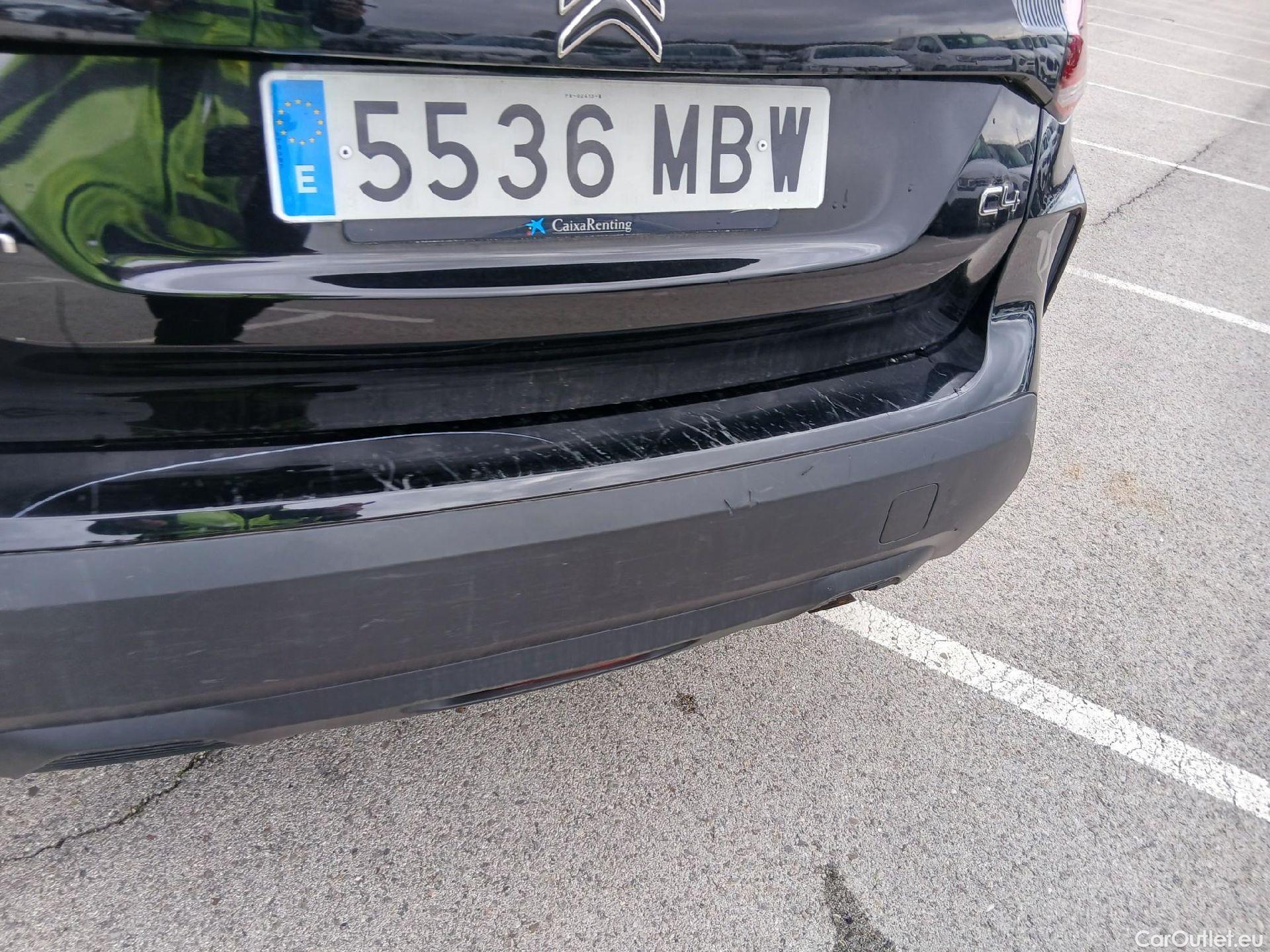  Citroen  C4 CITROEN  / 2020 / 5P / berlina con portón BlueHdi 110 S&S Live Pack #24