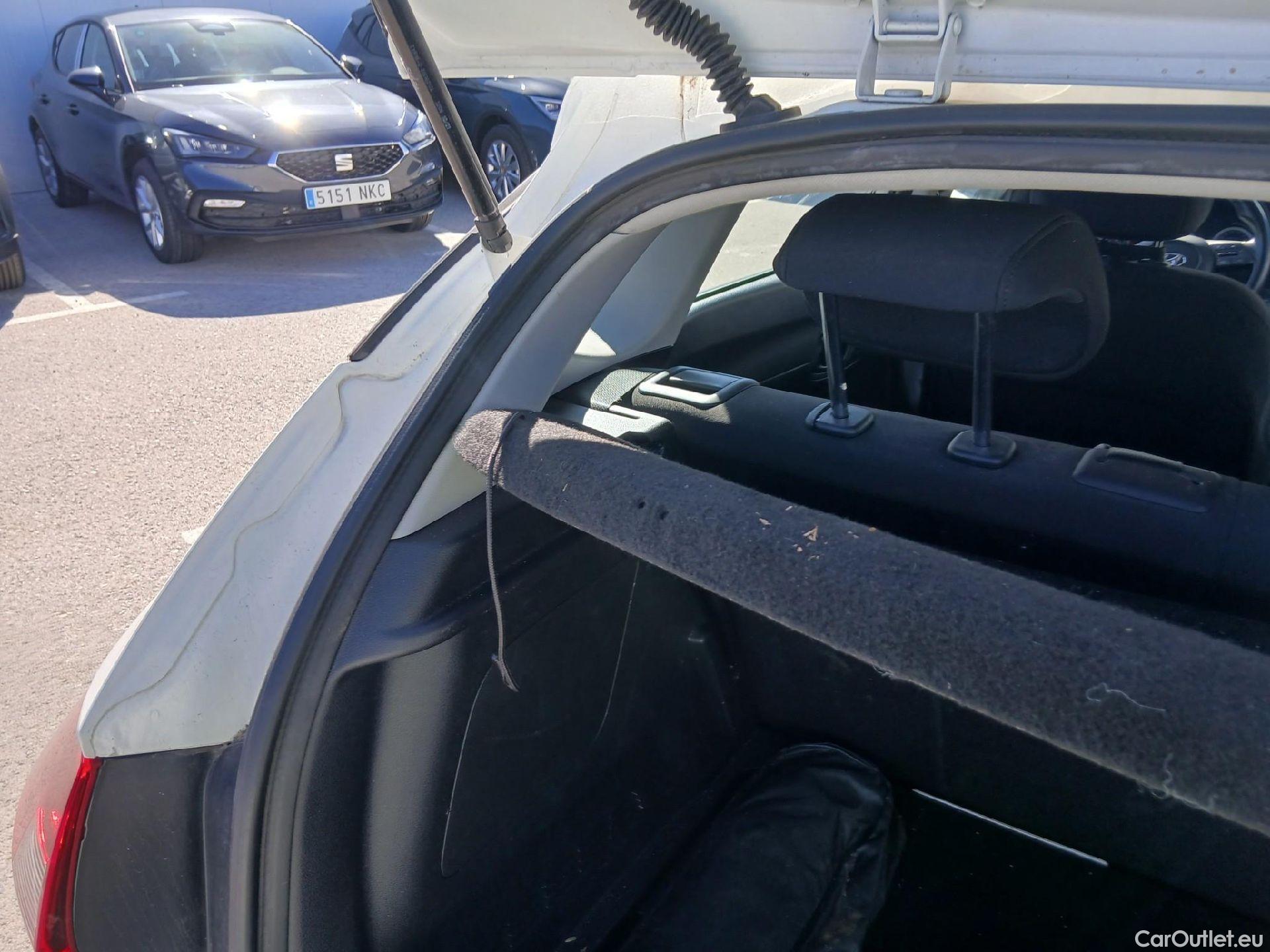  Hyundai  i20 HYUNDAI  / 2020 / 5P / berlina con portón 1.0 TGDI 74kW (100CV) 48V Essence #9