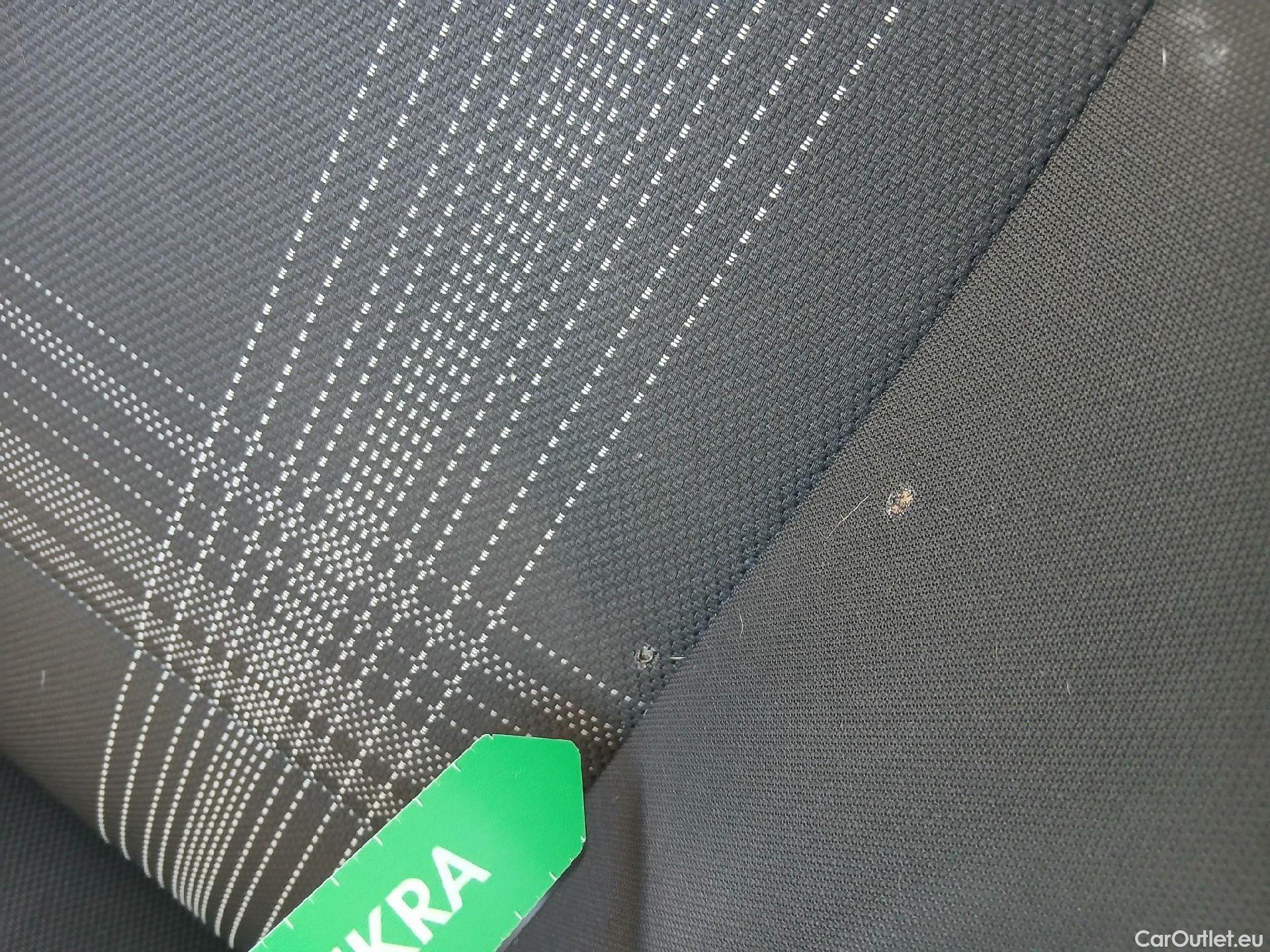  Hyundai  i20 HYUNDAI  / 2020 / 5P / berlina con portón 1.0 TGDI 74kW (100CV) 48V Essence #20