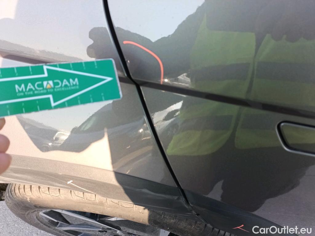  Hyundai   Ioniq HYUNDAI 5 / 2021 / 5P / todoterreno 73KWH 160KW Light RWD #49