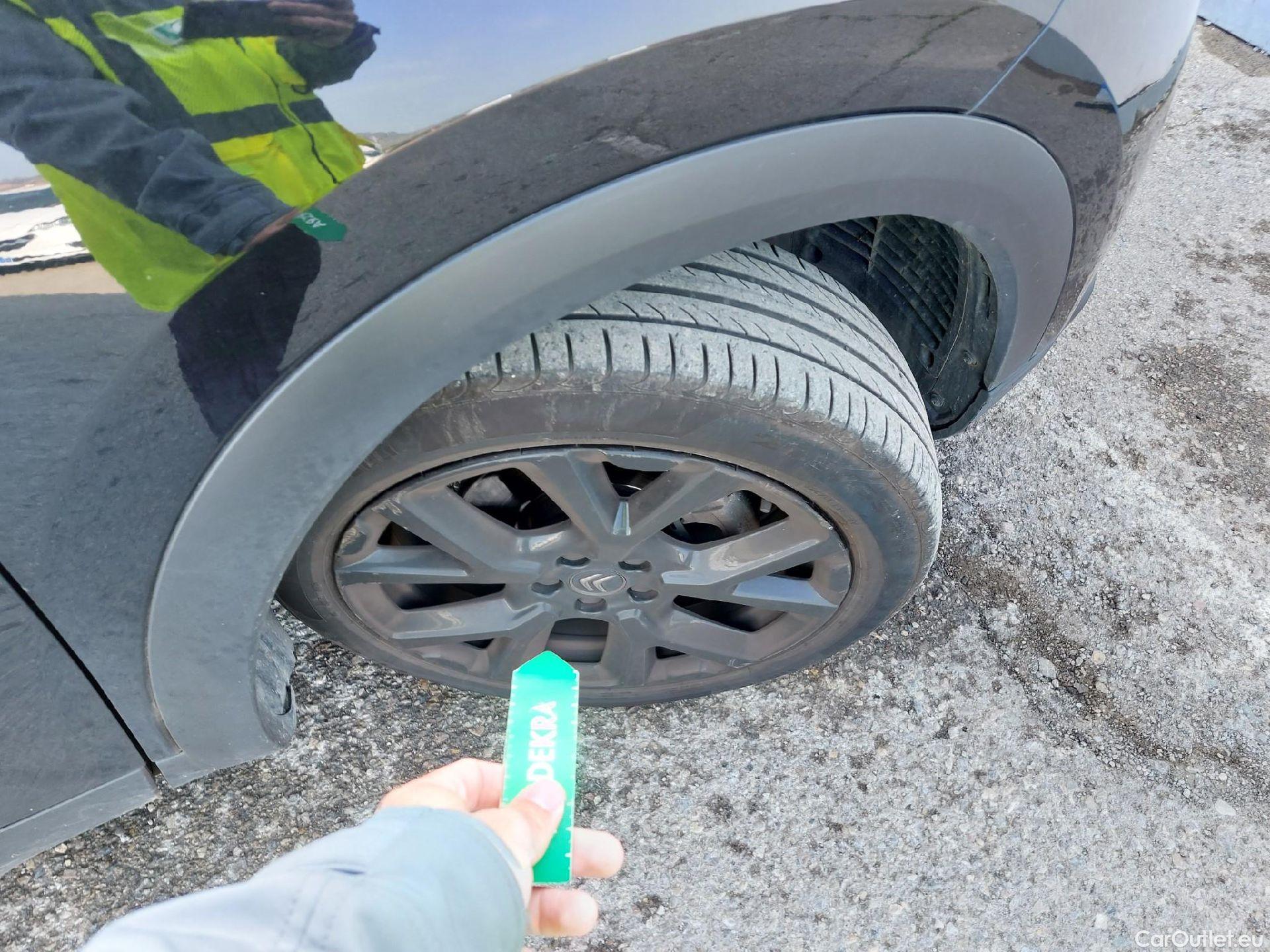  Citroen  C5 CITROEN  Aircross / 2018 / 5P / todoterreno PureTech 96kW (130CV) S&S EAT8 Shine #32