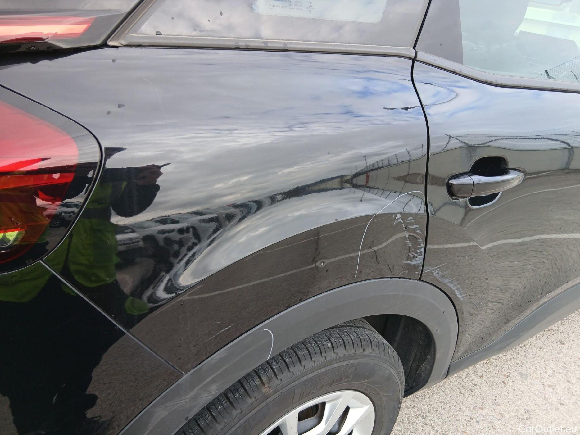  Citroen  C4 CITROEN  / 2020 / 5P / berlina con portón BlueHdi 110 S&S Live Pack #28