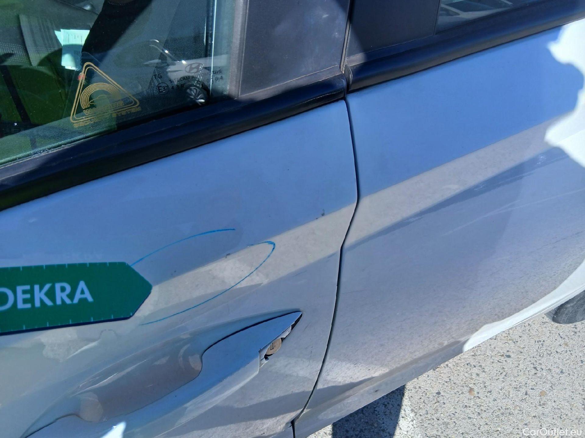  Hyundai  i20 HYUNDAI  / 2020 / 5P / berlina con portón 1.0 TGDI 74kW (100CV) 48V Essence #26