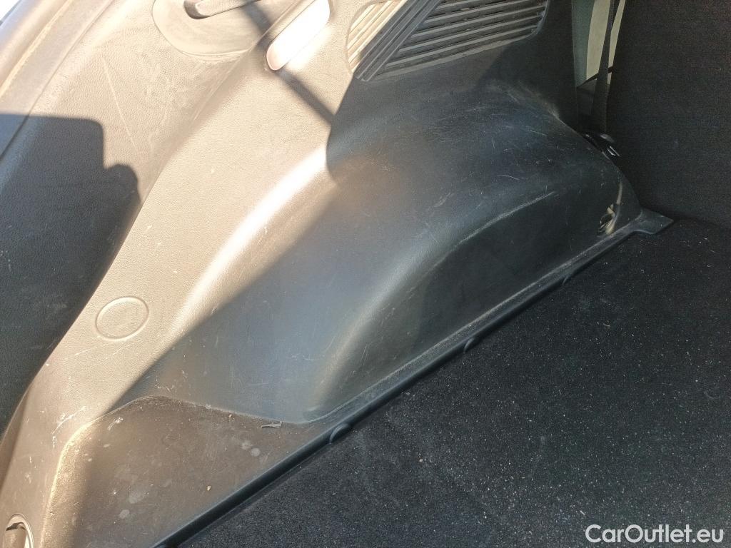  Hyundai   Ioniq HYUNDAI 5 / 2021 / 5P / todoterreno 73KWH 160KW Light RWD #29