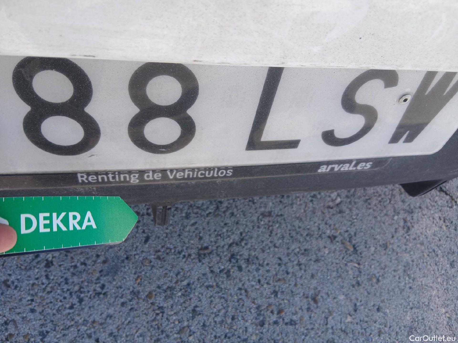  Hyundai  i20 HYUNDAI  / 2020 / 5P / berlina con portón 1.0 TGDI 74kW (100CV) 48V Essence #37